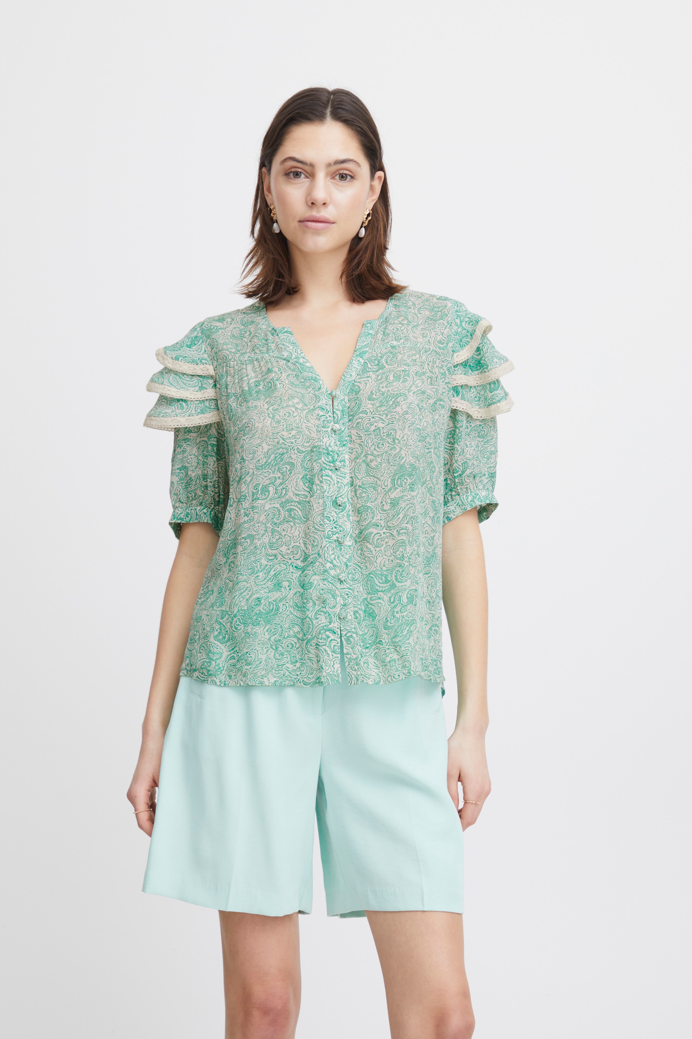 IRLIVOU Hemd LOOKBOOK FRONT 20120775-202884