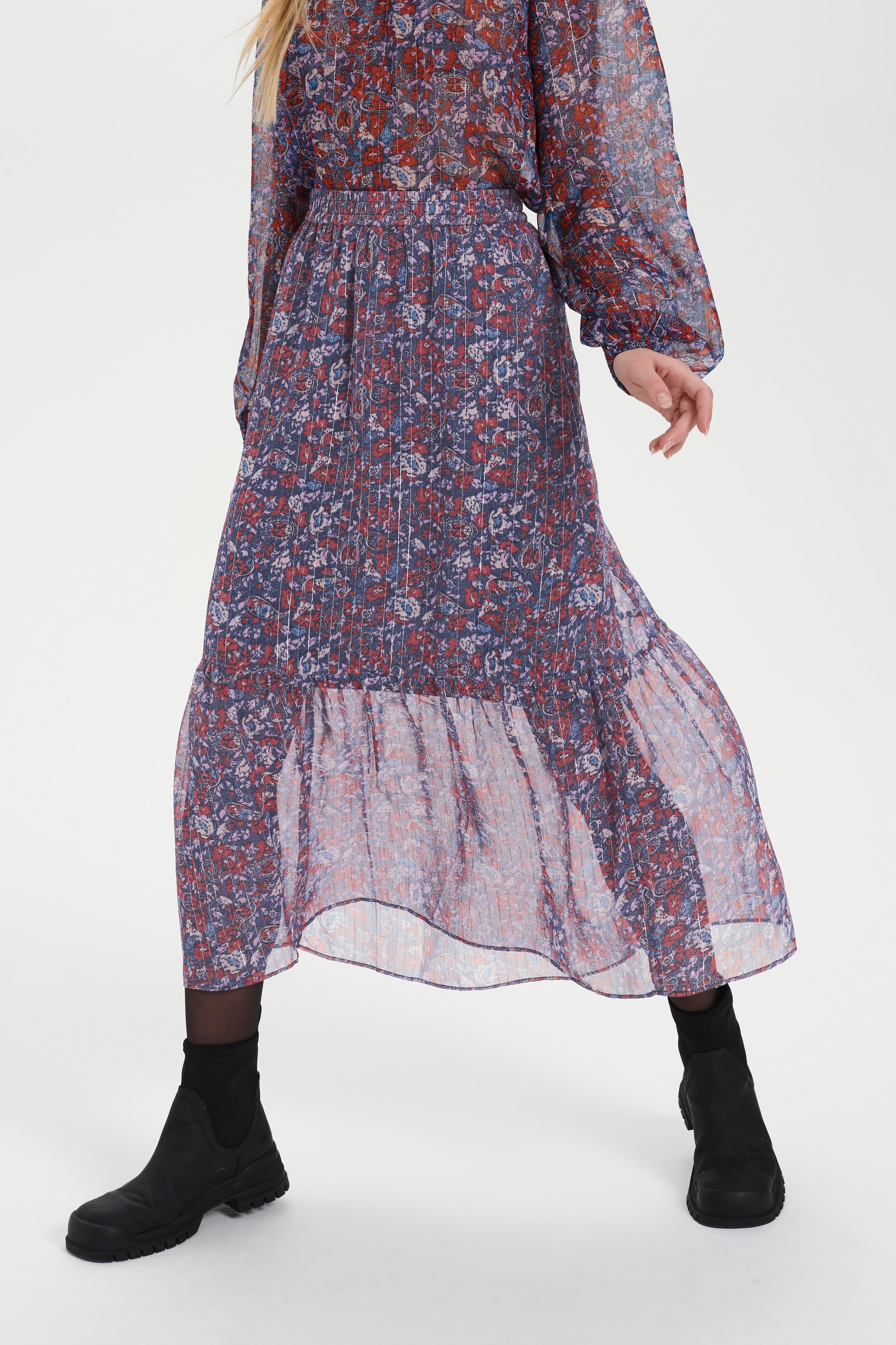 JantiSZ Skirt

 LOOKBOOK FRONT 30512094-600383