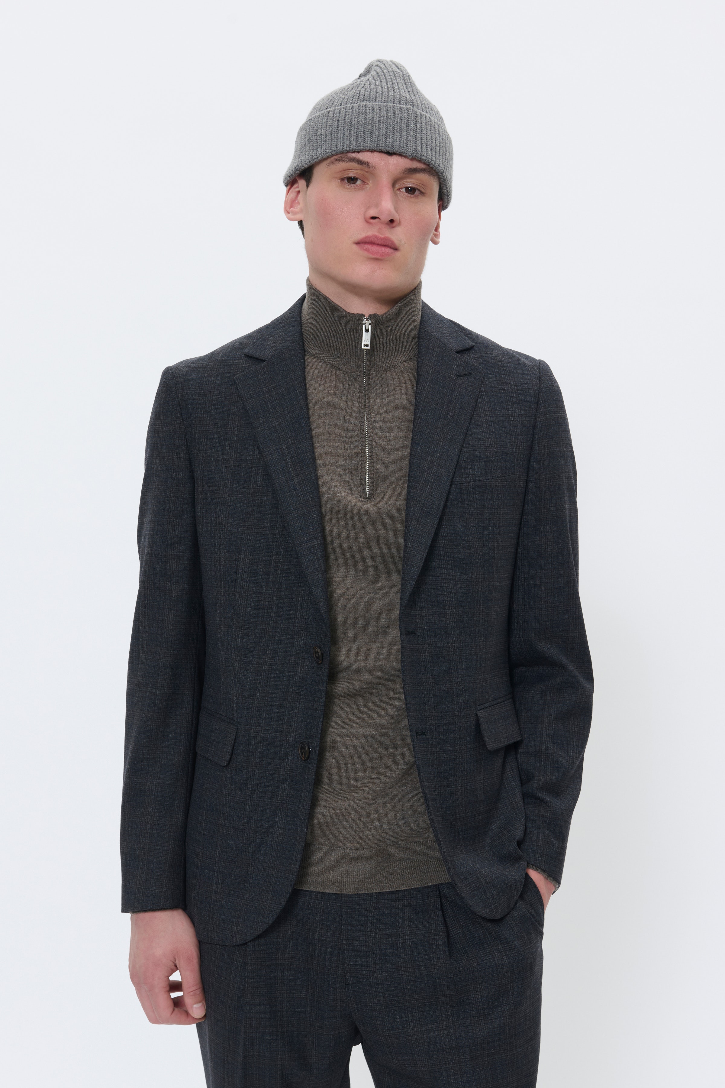 MAgeorge Blazer LOOKBOOK FRONT 30208682-191103