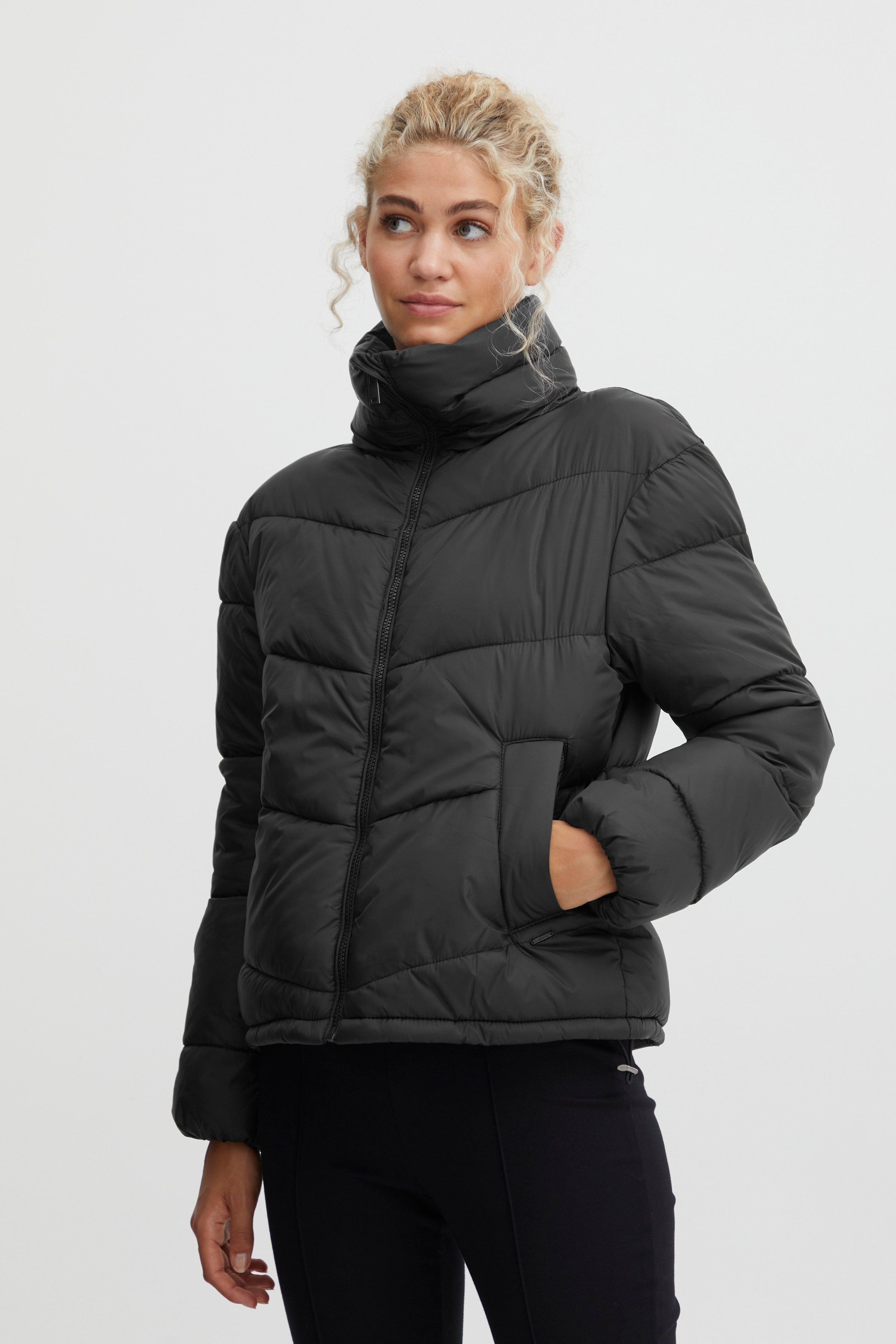BYBOMINA Yttertøy LOOKBOOK FRONT 20810084-200451
