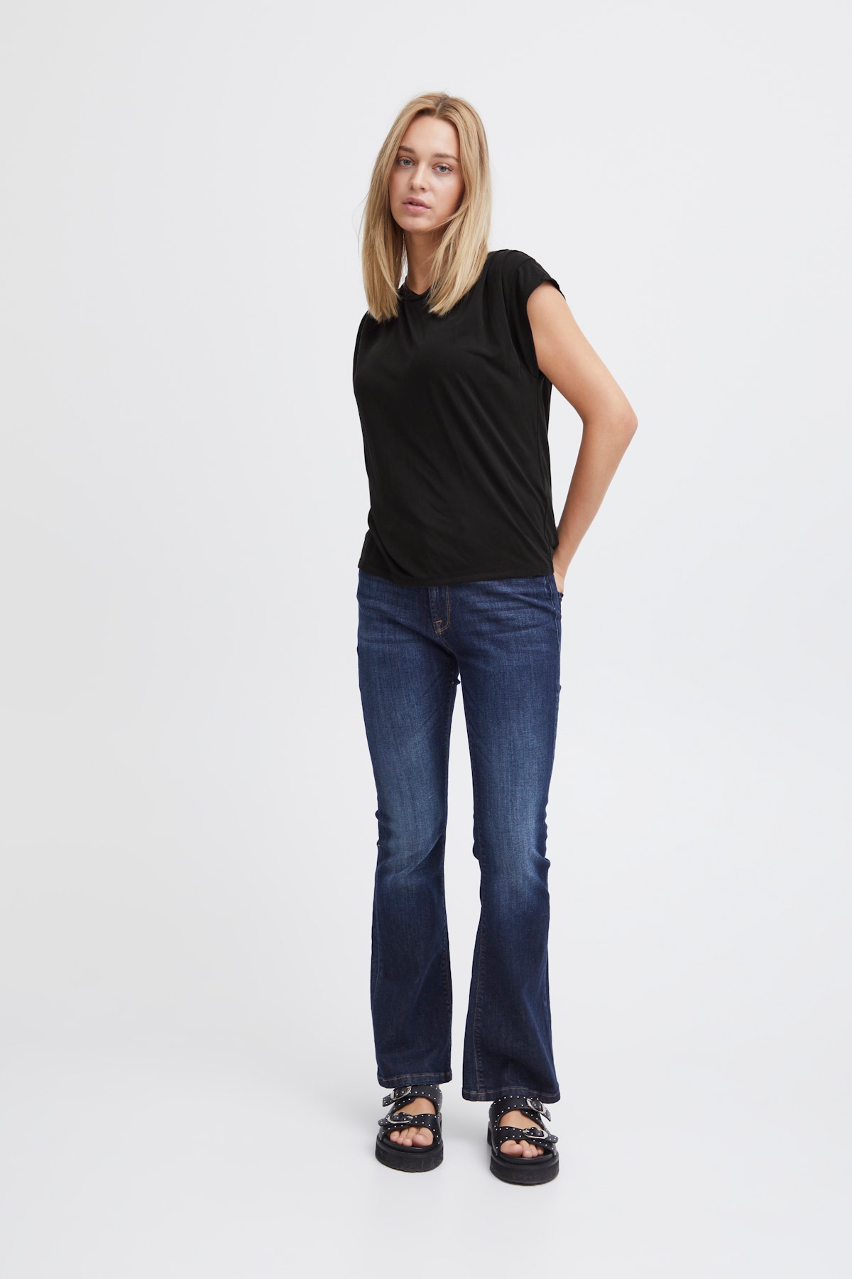 売れ筋商品|||イチ シャツ レディース トップス IHLara - Blouse - black ブラウス レディース 春秋 黒シャツ サテン 長袖 チャイナ風
