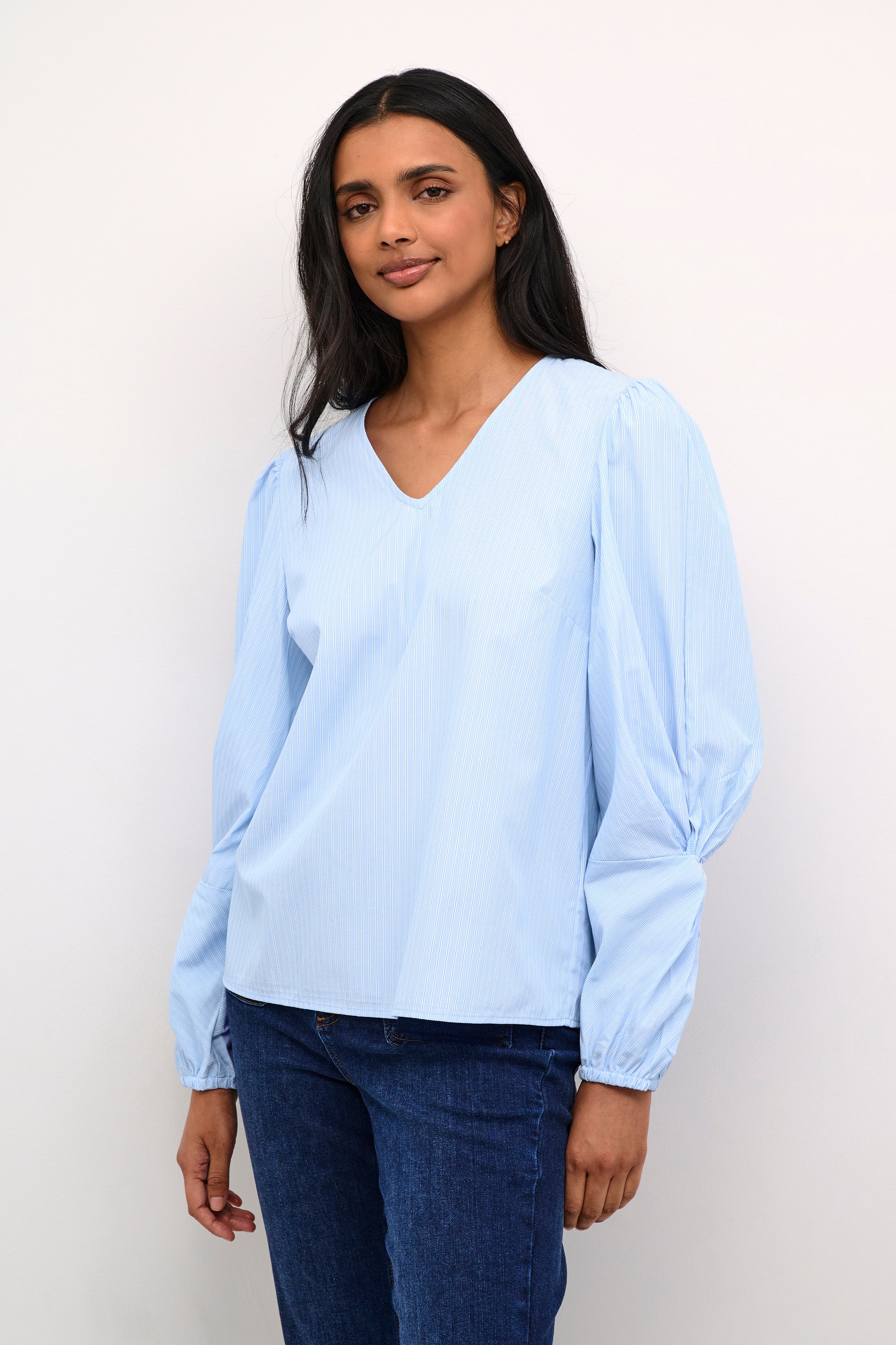 KAemma Blouse LOOKBOOK FRONT 10552306-106183