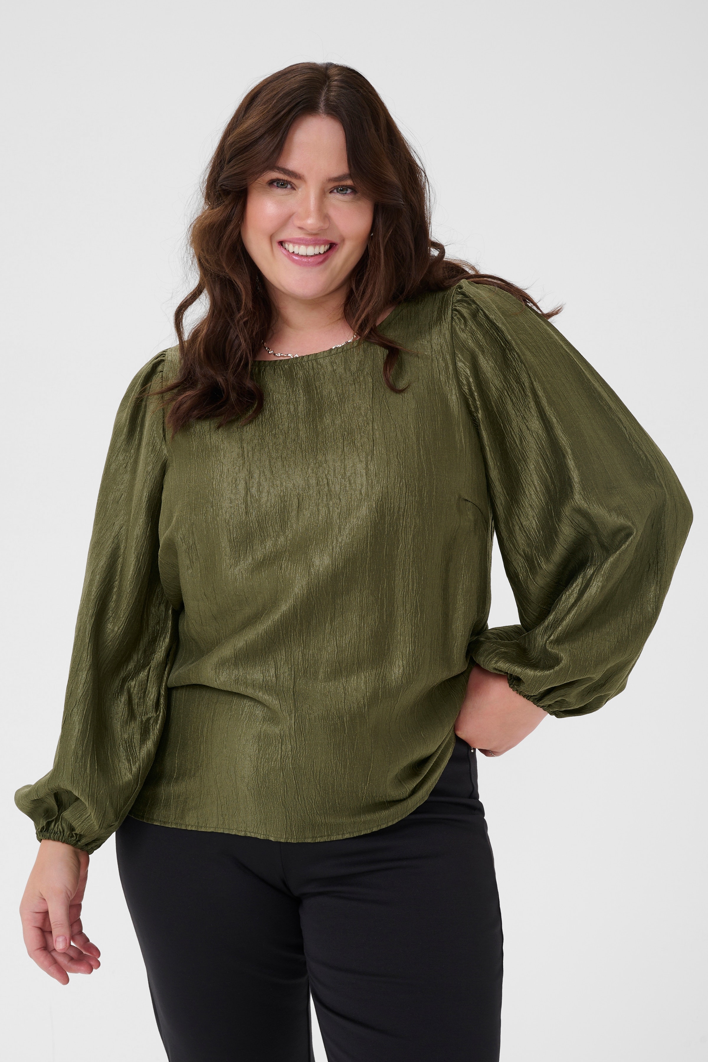 KCrizza Bluse LOOKBOOK FRONT 10583782-190512