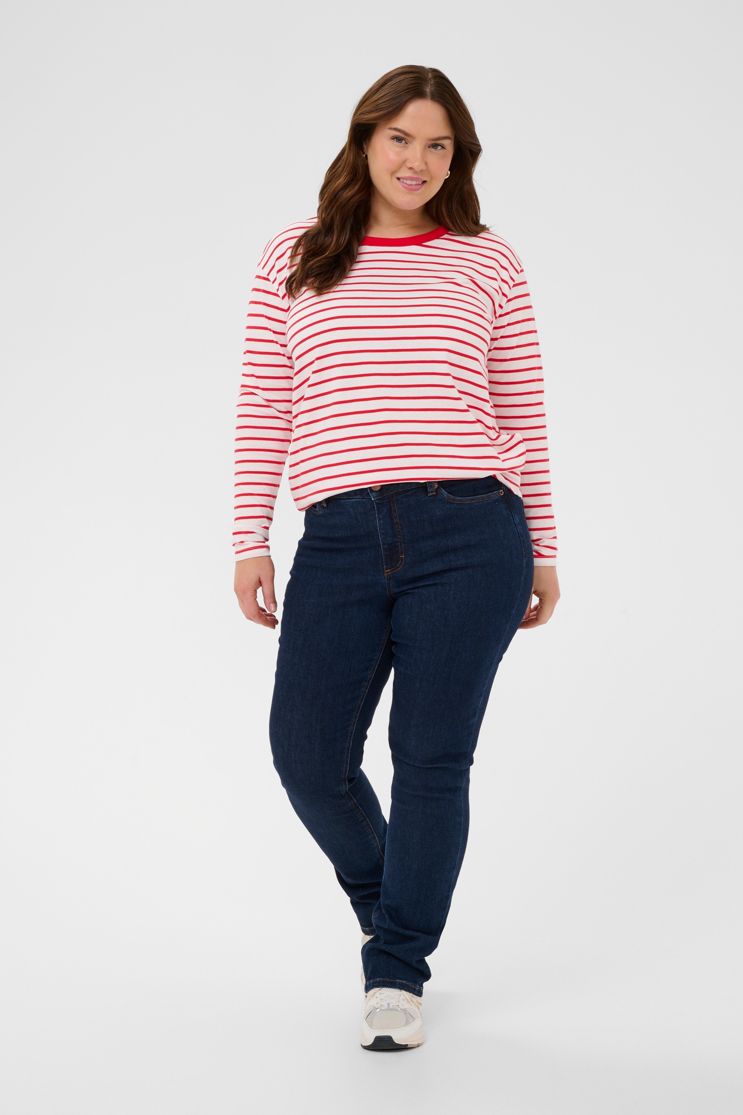 KCwinni T-shirt LOOKBOOK FRONT 10584216-109615