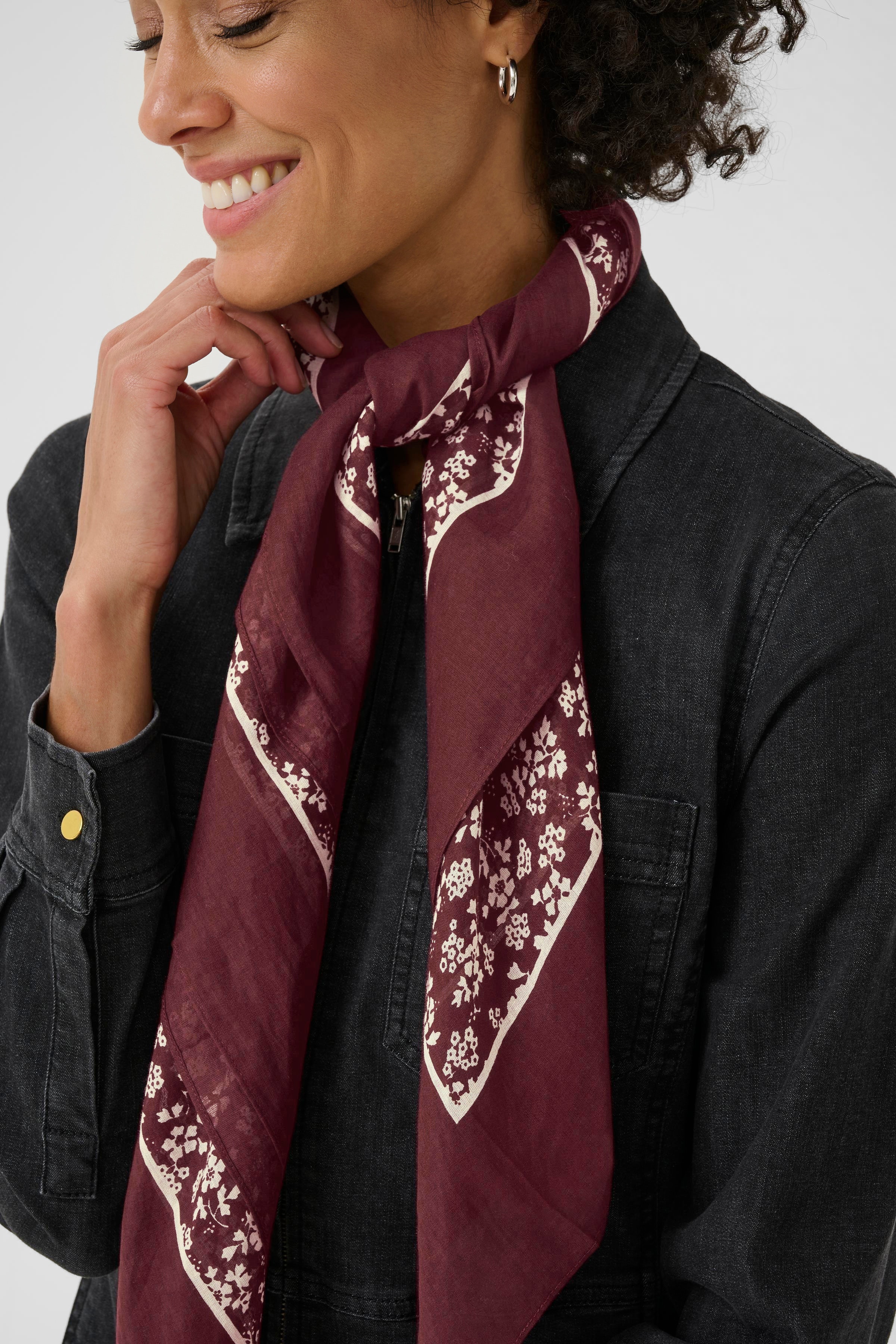 LouiPW Tuch LOOKBOOK DETAIL 30308998-304253