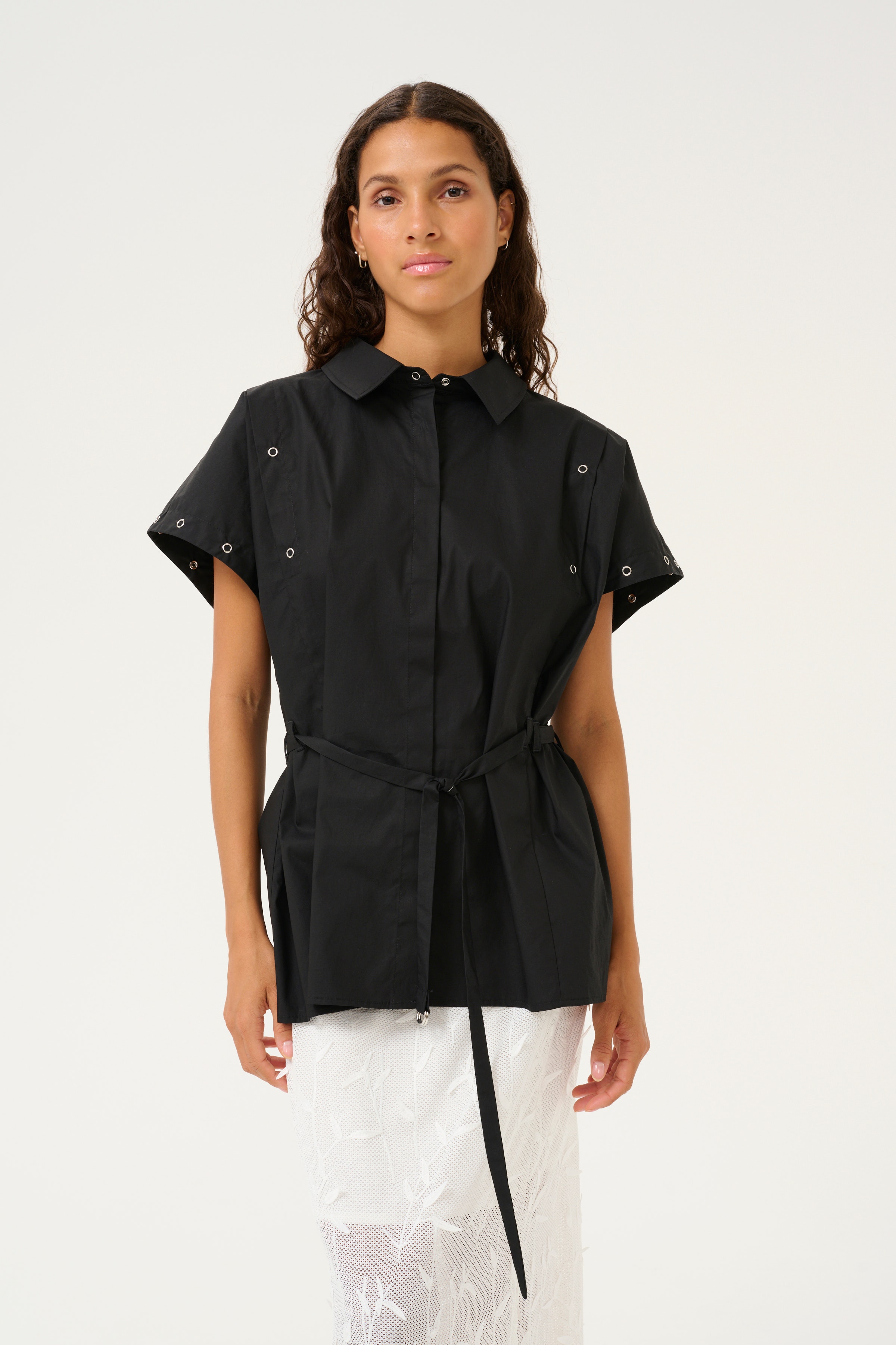 KBVicky Shirt LOOKBOOK FRONT 10105486-194008