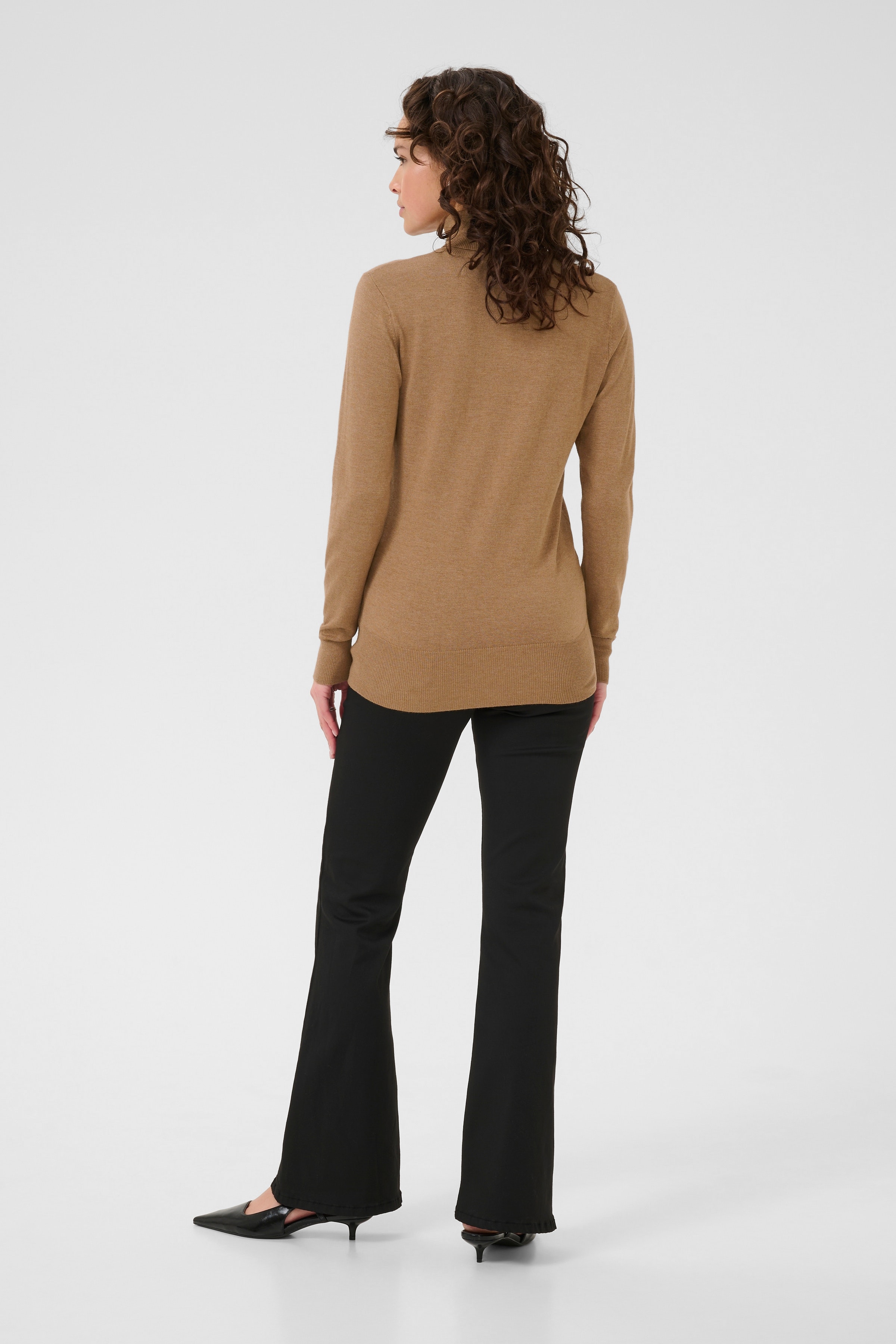 Astrid Pullover LOOKBOOK BACK 500023-1810291