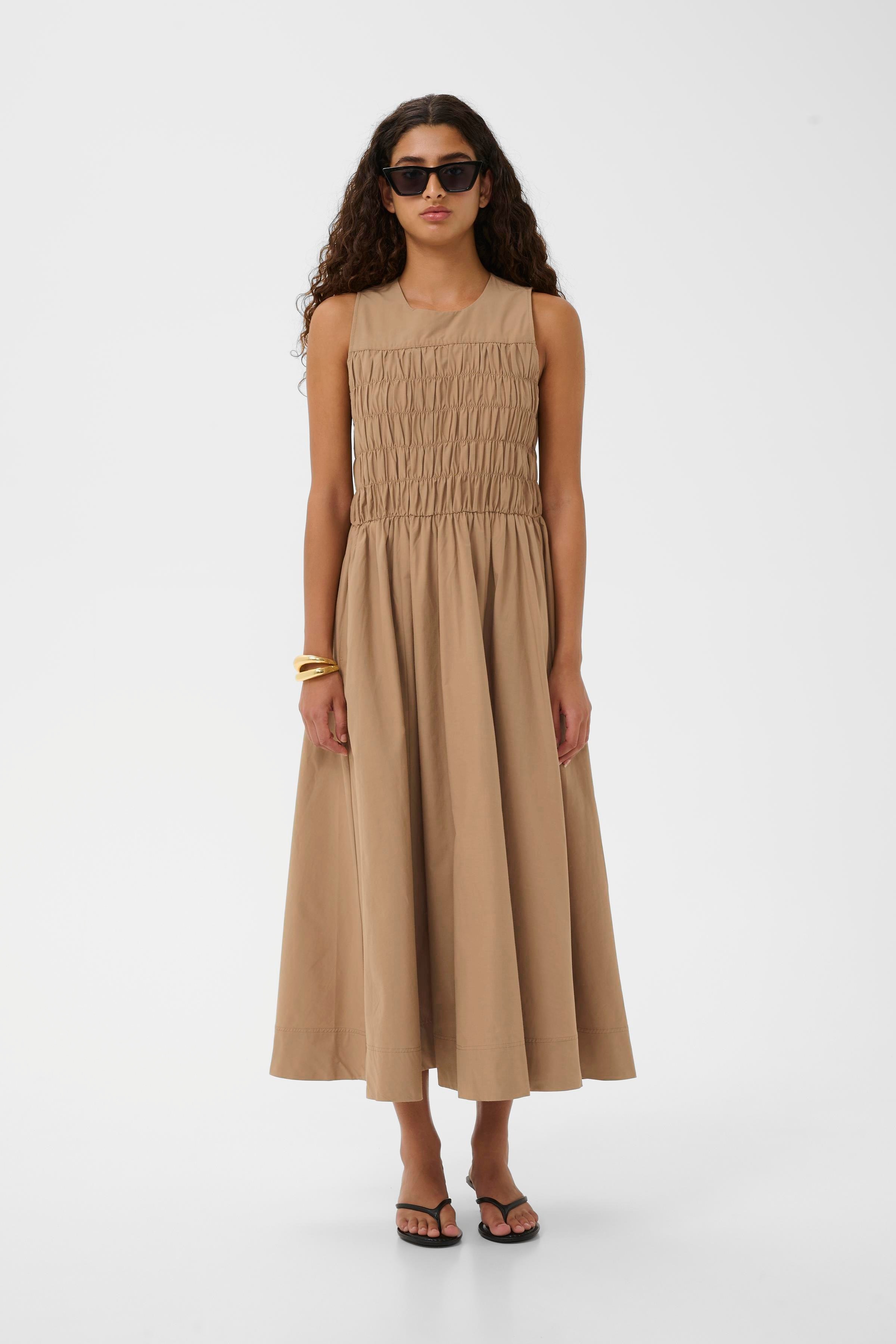 YachiIW Kjole LOOKBOOK FRONT 30106430-171319