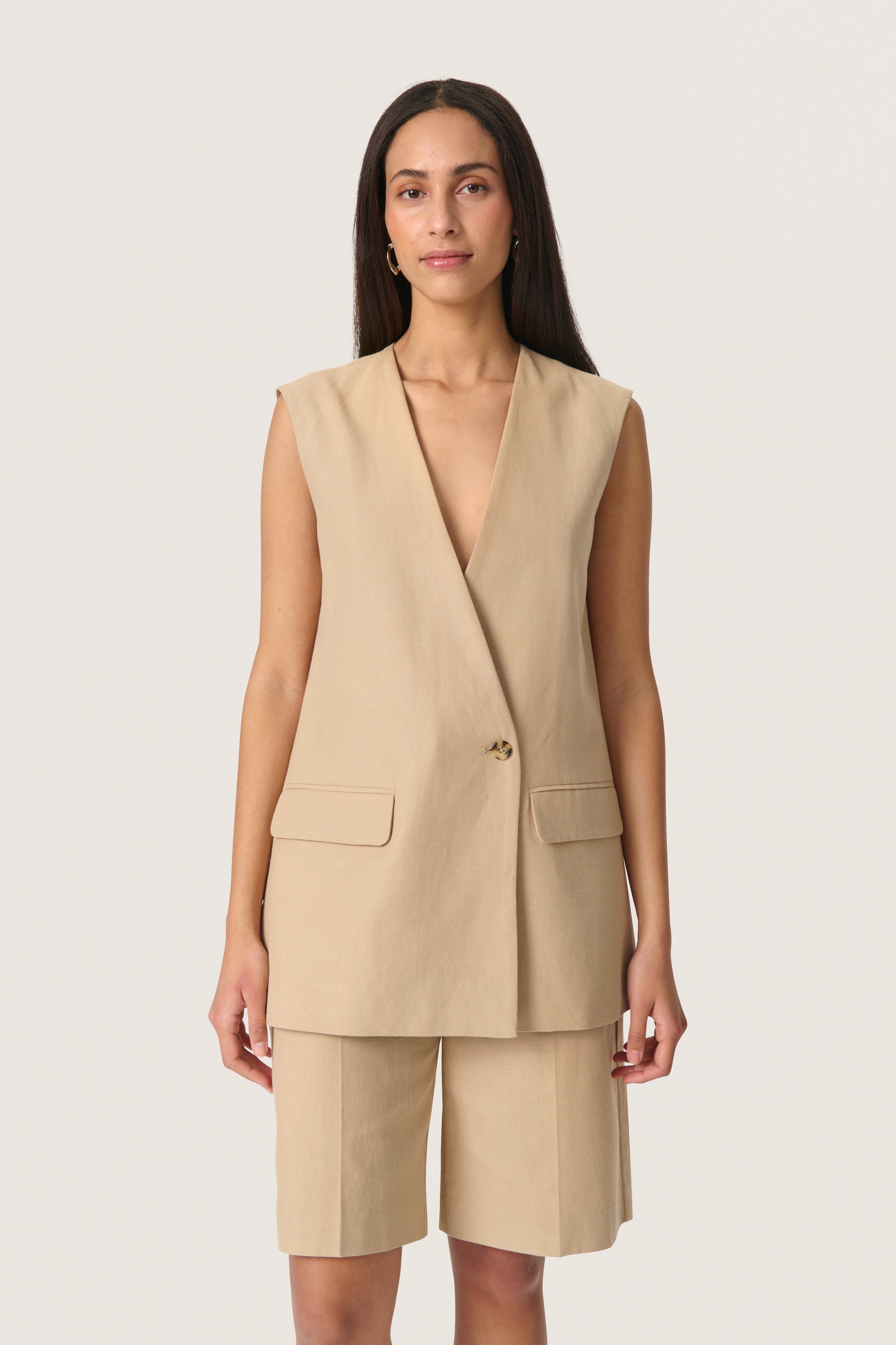 SLCarry Vest LOOKBOOK FRONT 30408228-151114