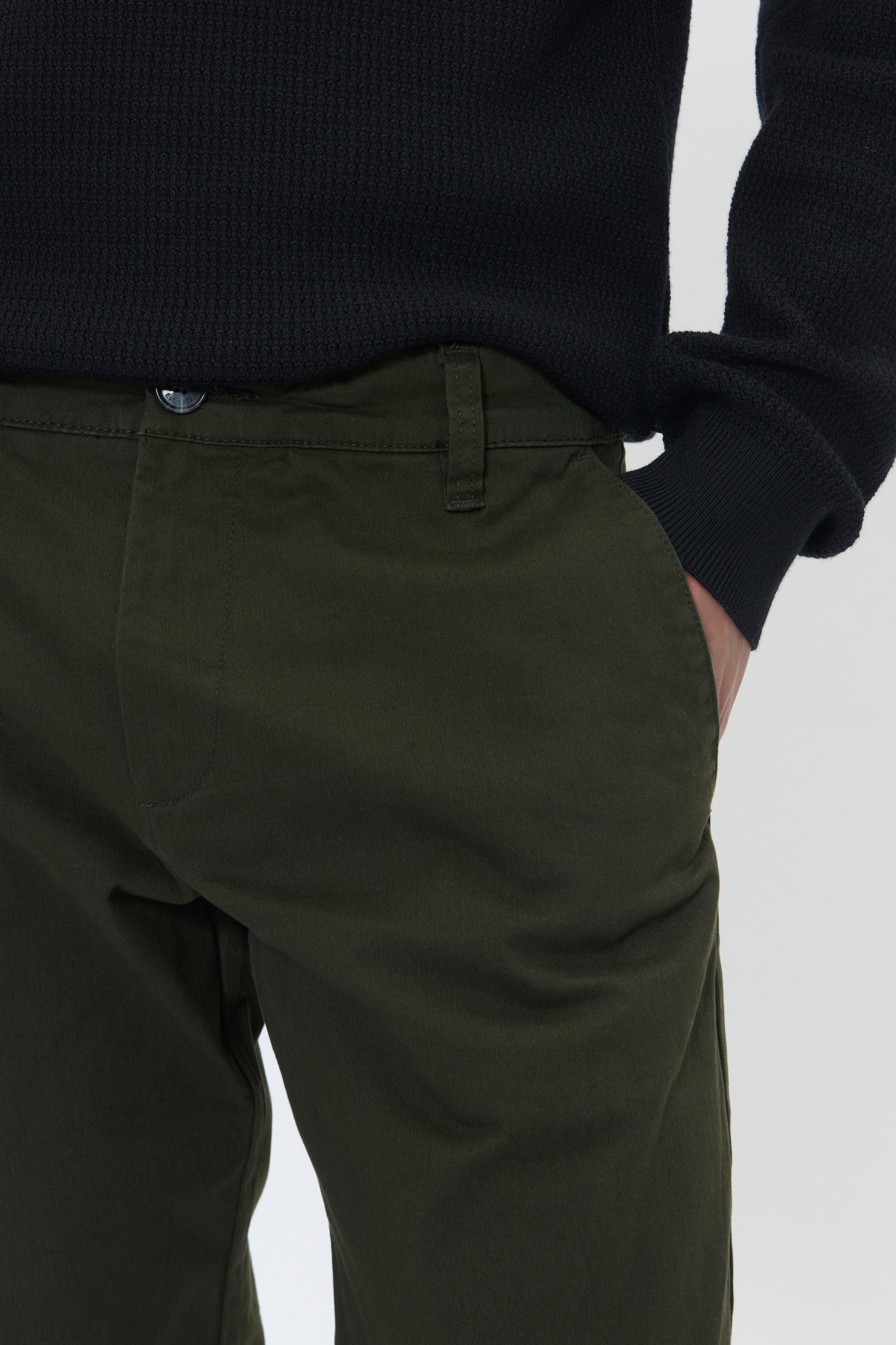 MABrent Hose LOOKBOOK DETAIL 30207455-190509