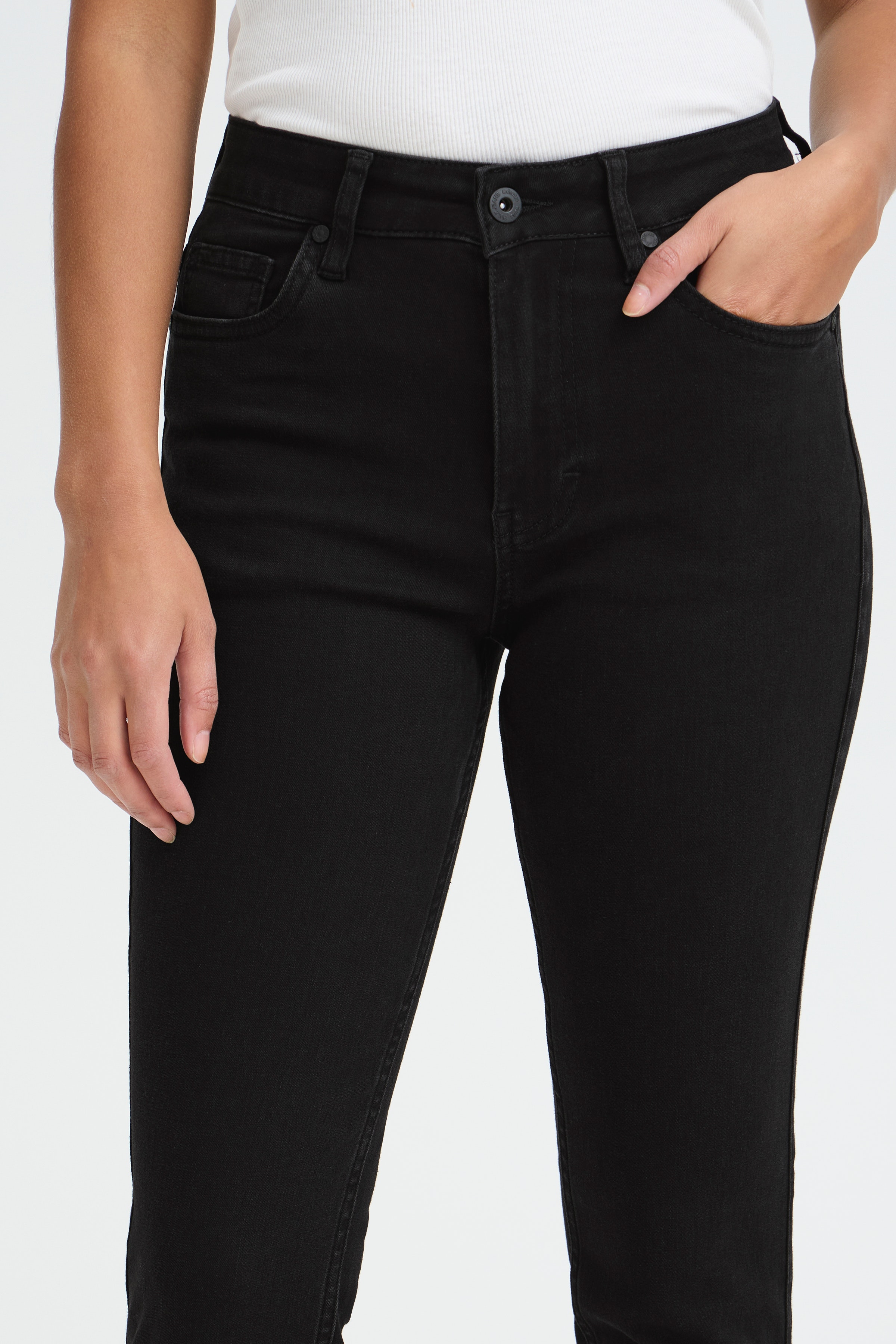 PZEMMELINA HW Jeans Skinny Leg LOOKBOOK DETAIL 50207163-200004