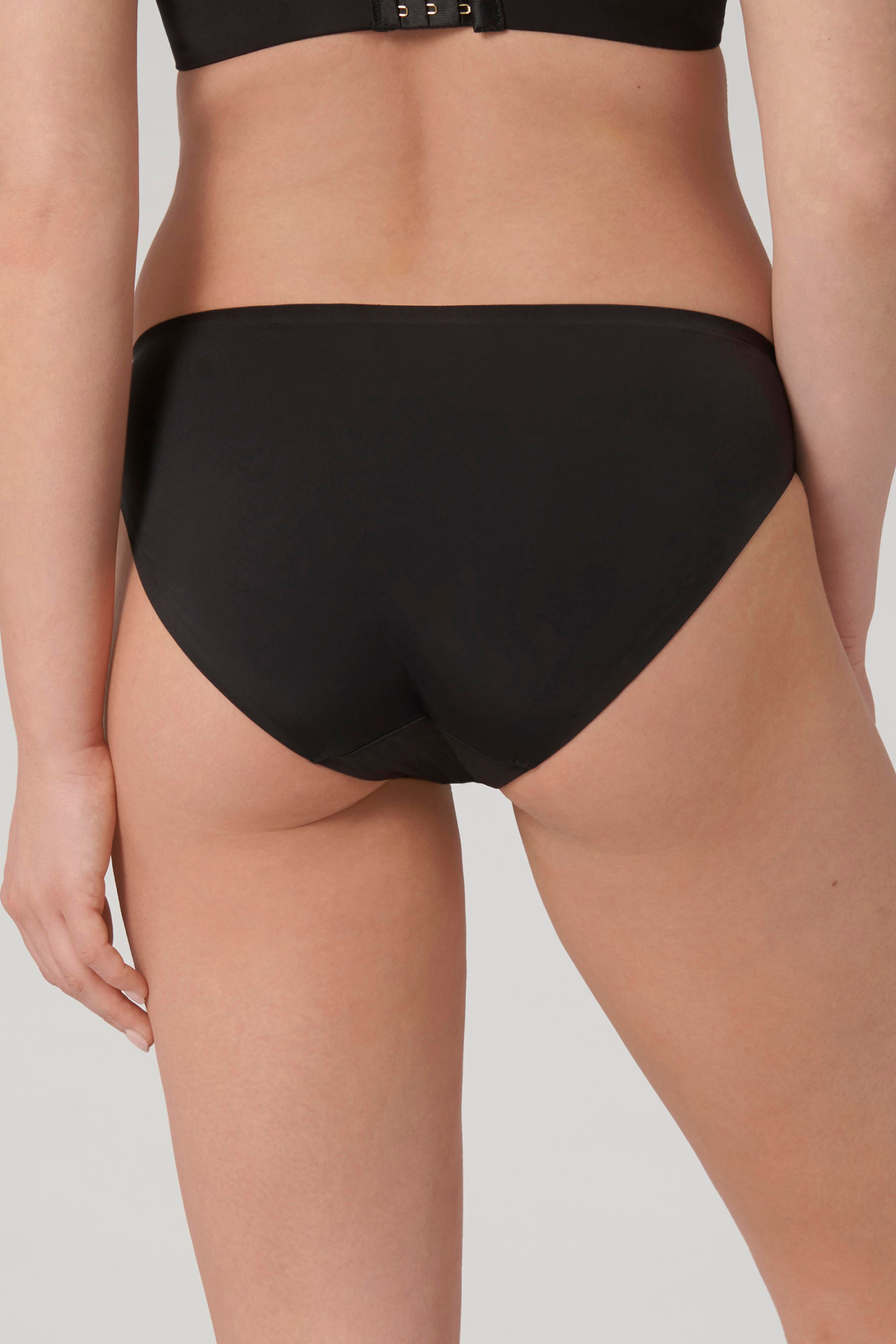 BodyMake-Up Trusser LOOKBOOK BACK 40500120-T0004