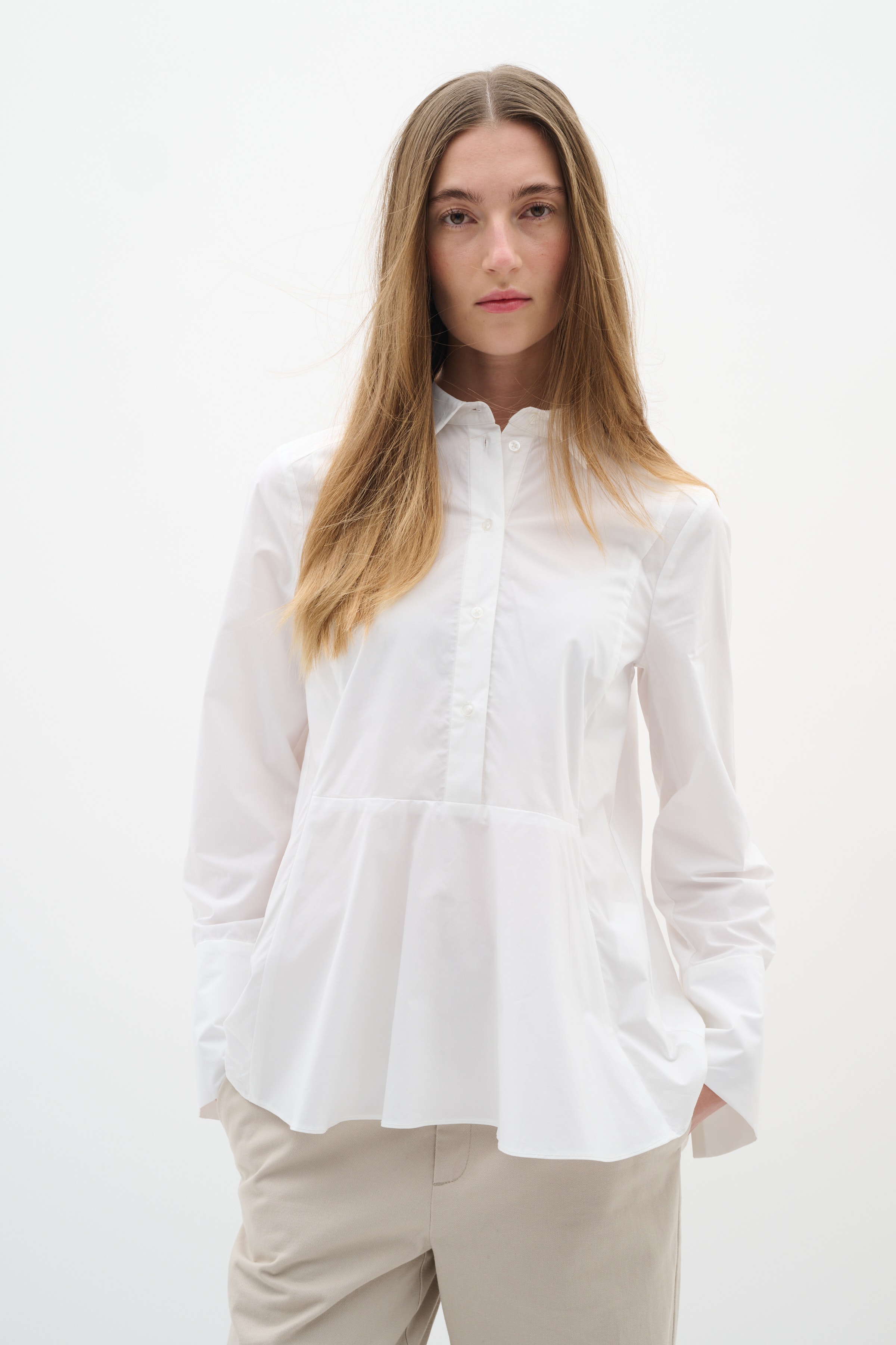 AtlasIW Fitted Skjorta LOOKBOOK FRONT 30110886-300001