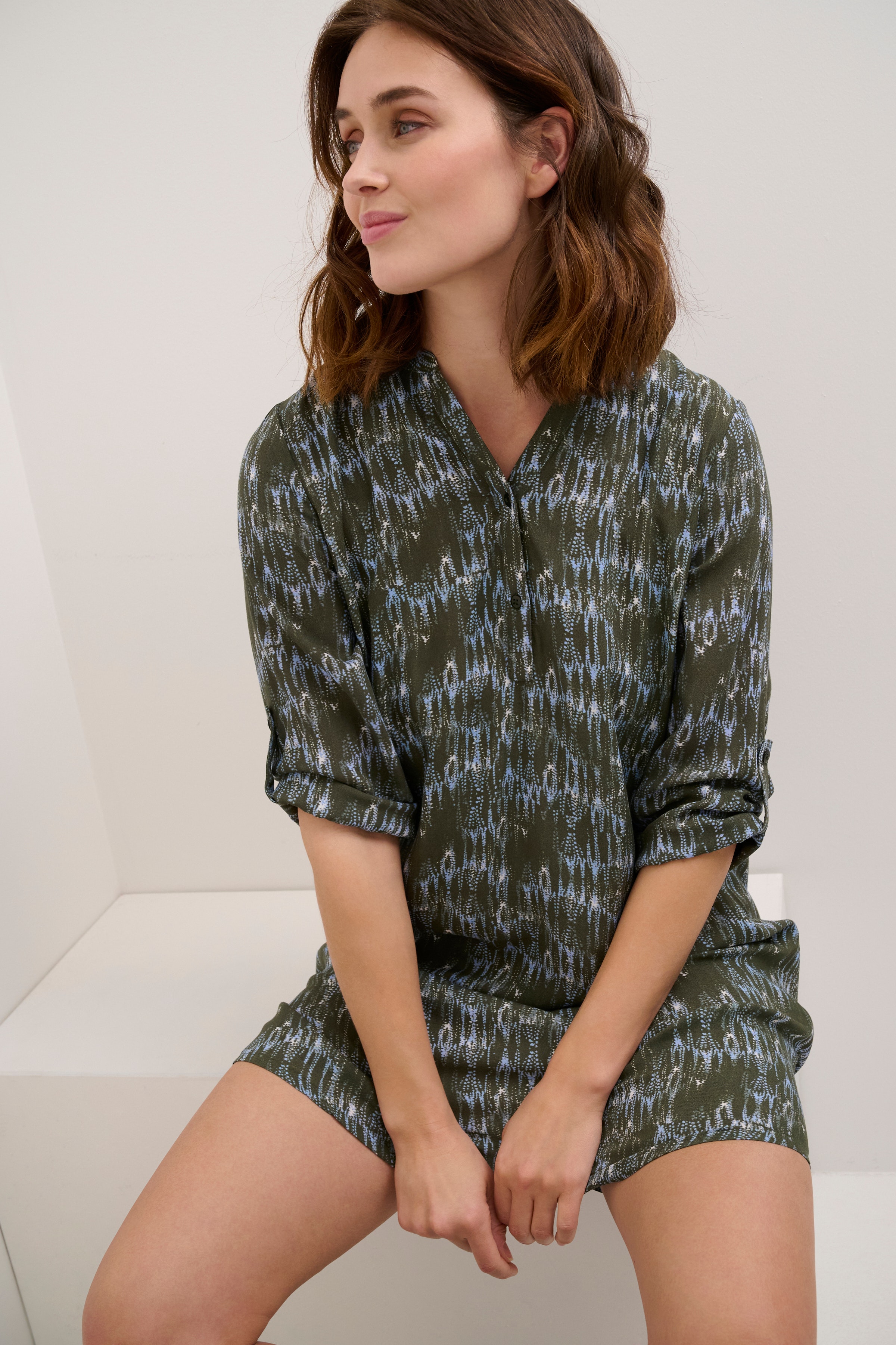 BPemilia Tunic LOOKBOOK DETAIL 10590387-104049B