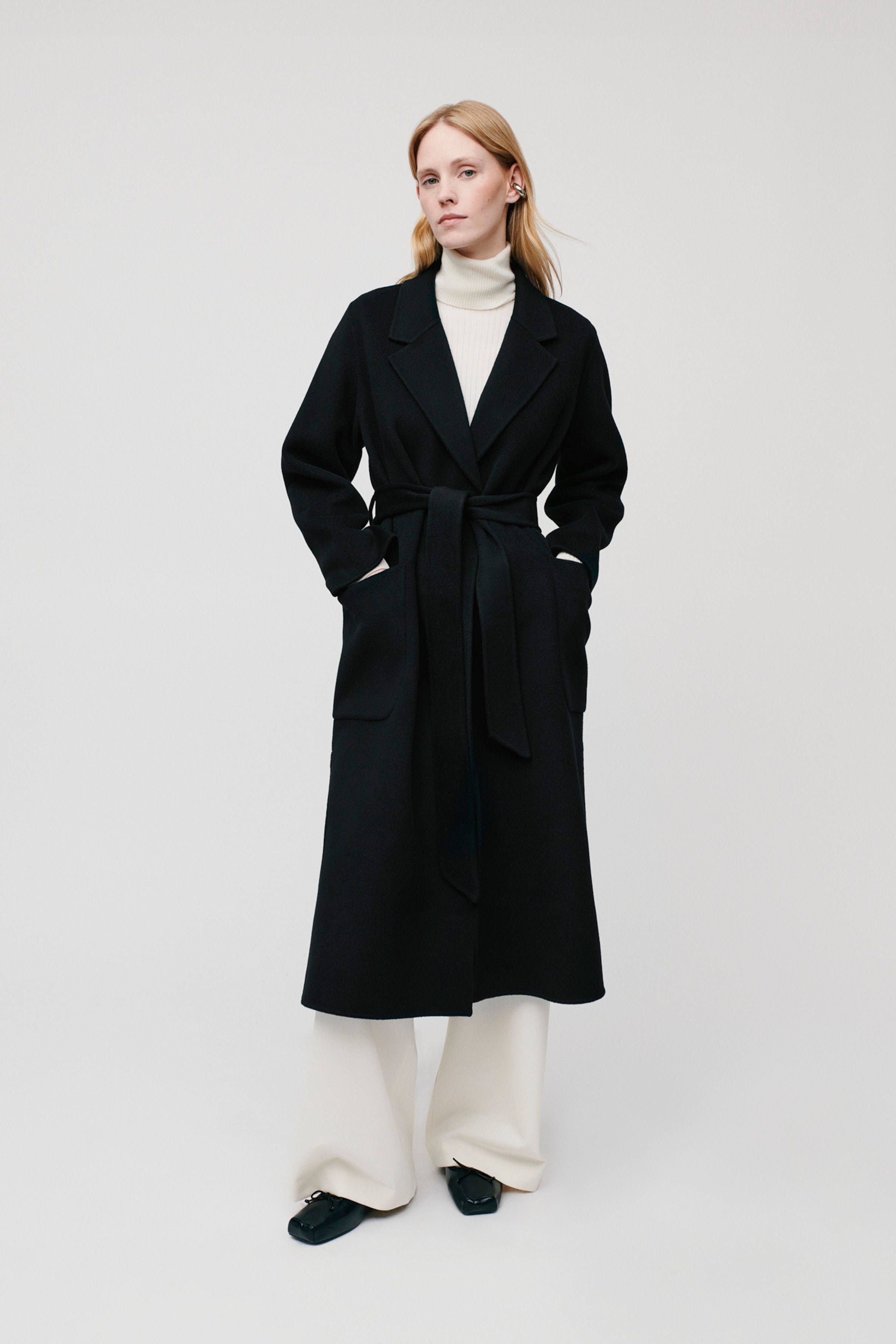 CELIA Kåpe LOOKBOOK FRONT 30600561-BK999