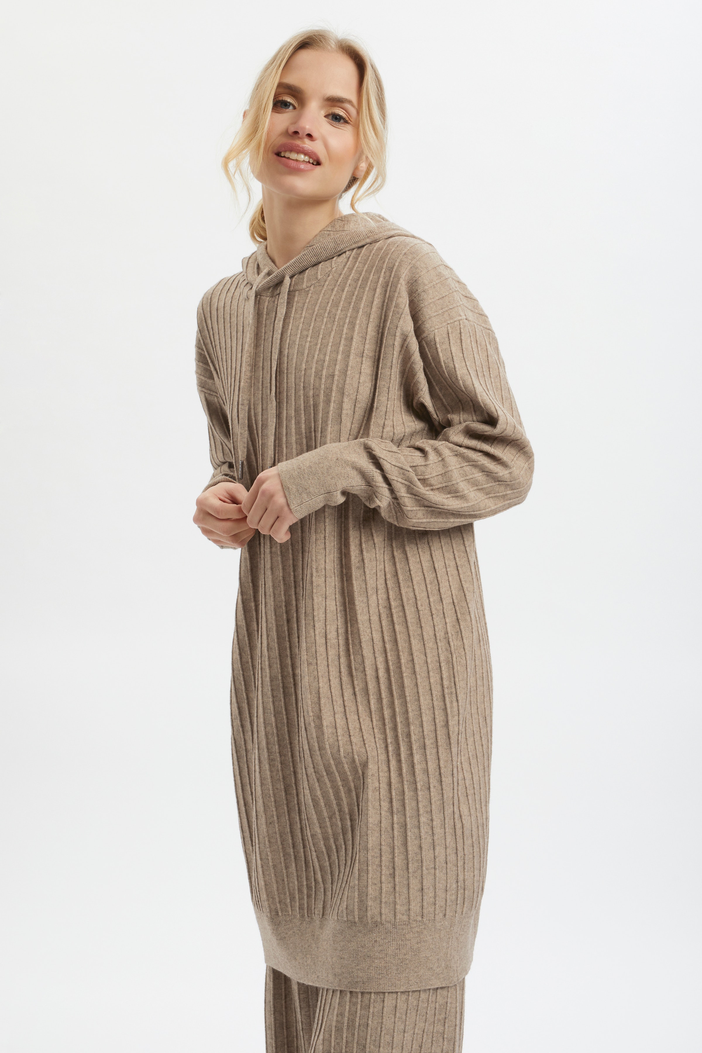 KAmiroa Tunika LOOKBOOK FRONT 10505998-1708081