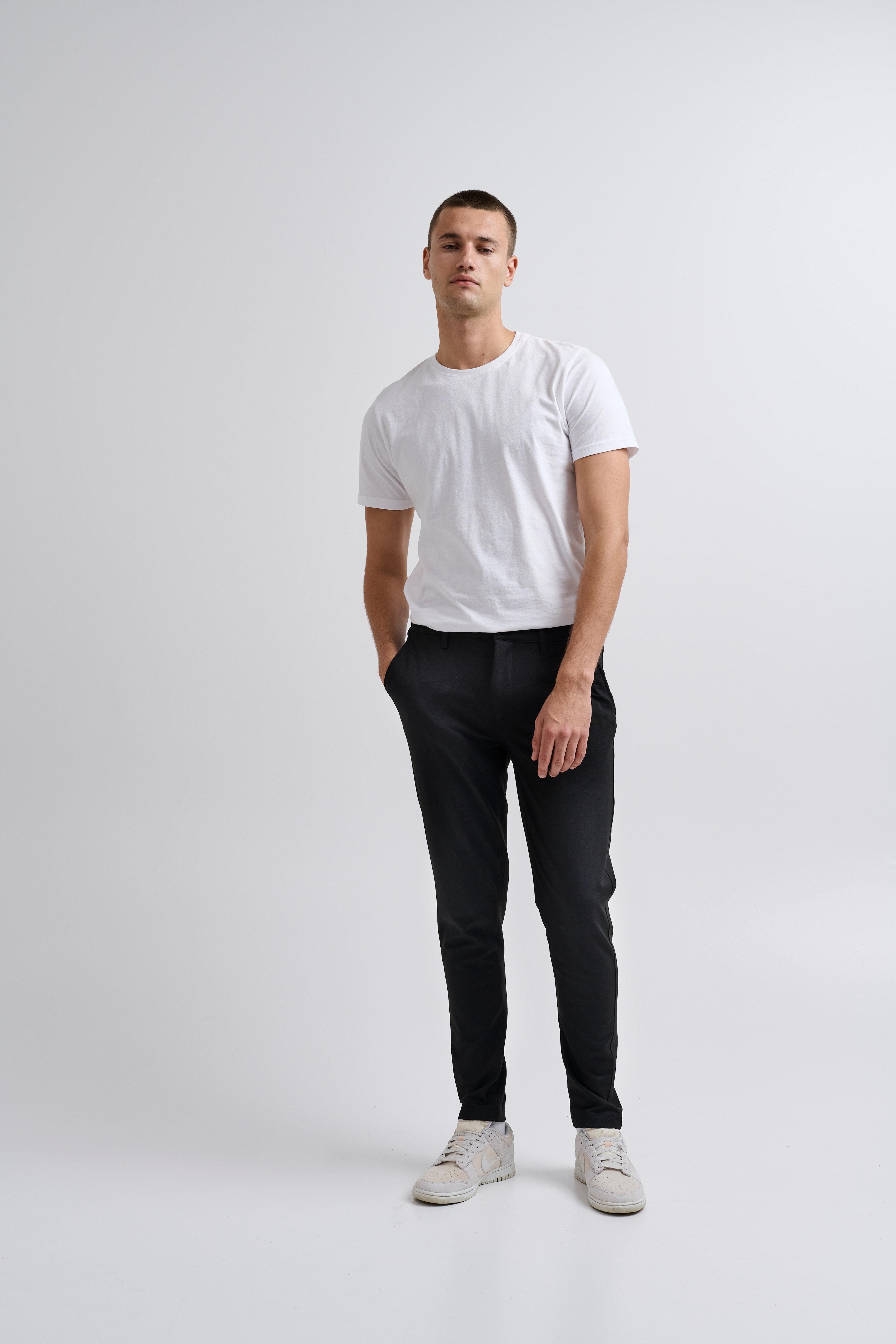 SDDAVE Trousers LOOKBOOK FRONT 21105110-799000