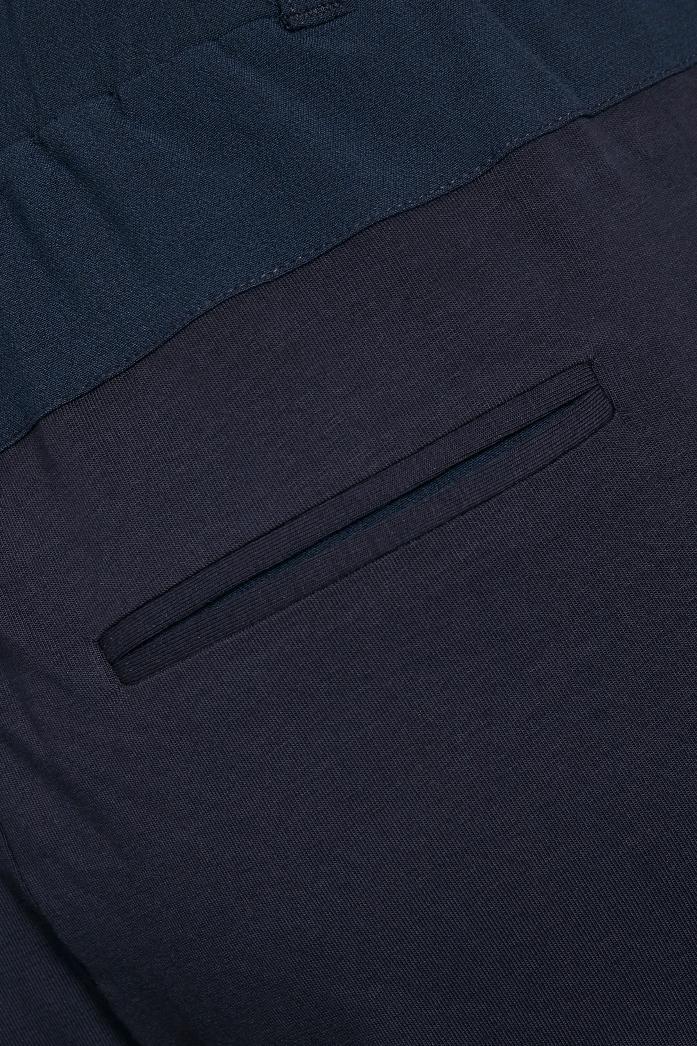 Jillian Bukser PACK DETAIL 501021-52737