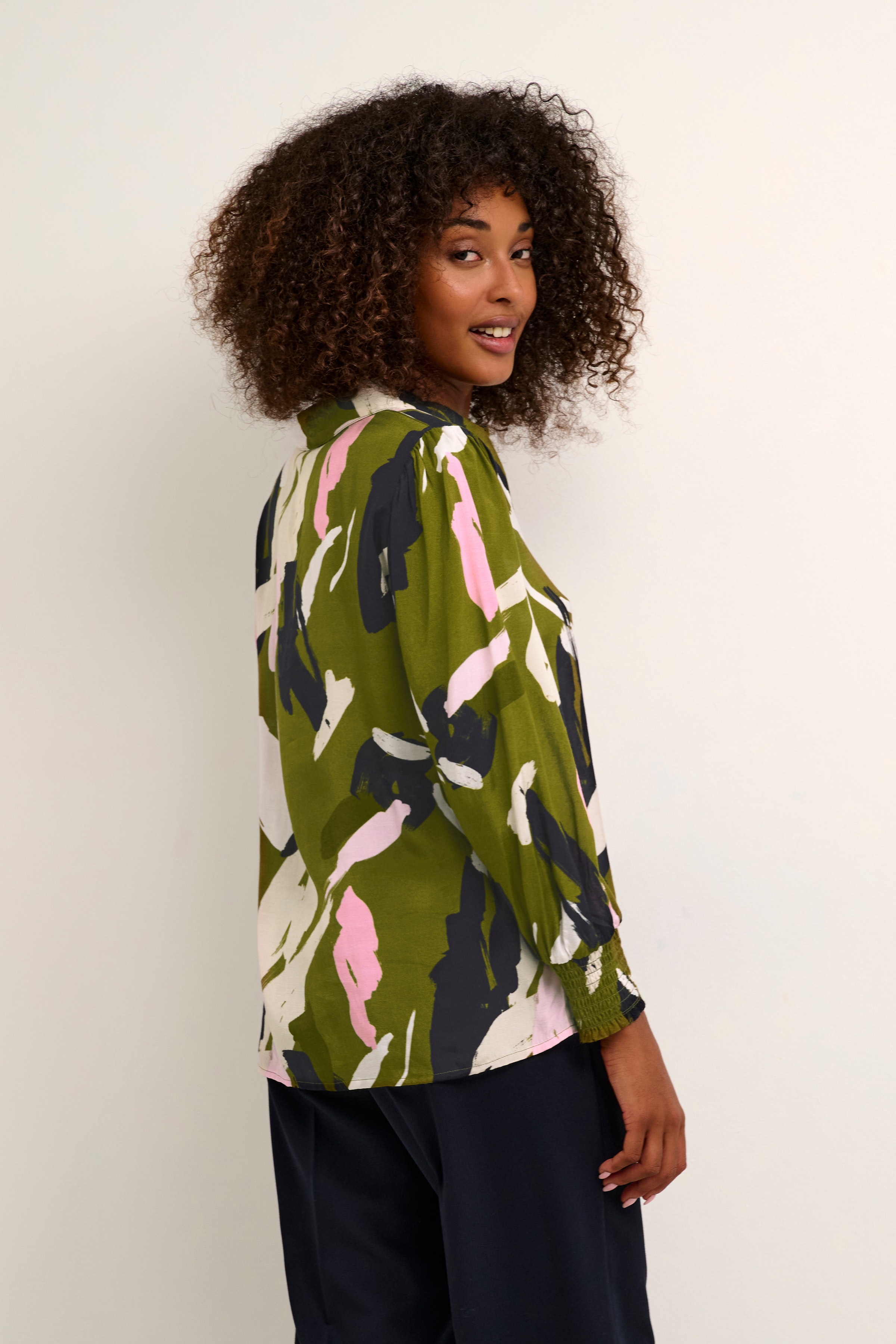 KAninna Shirt LOOKBOOK BACK 10507203-103752