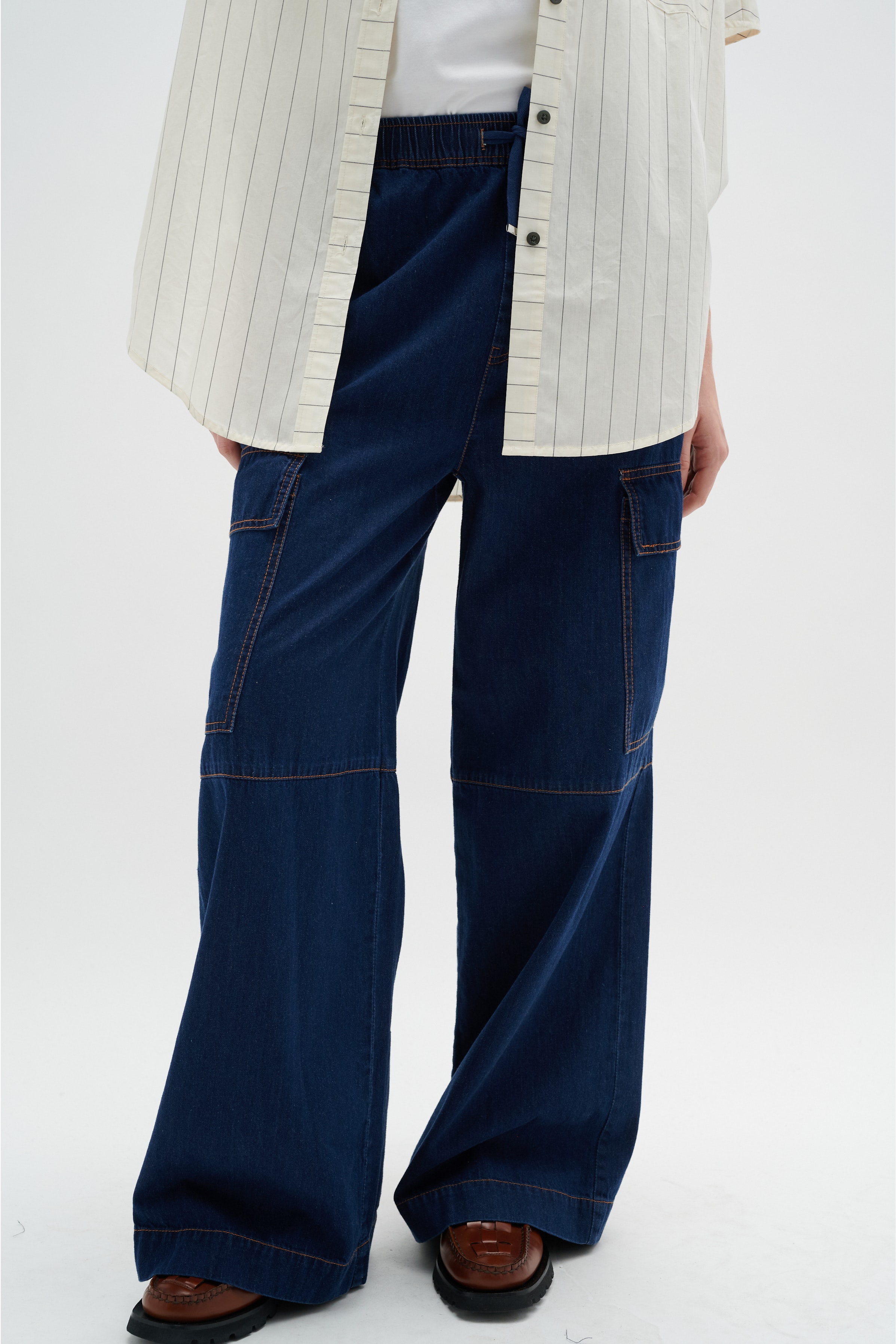 IzoebelIW Trousers LOOKBOOK FRONT 30108497-300013