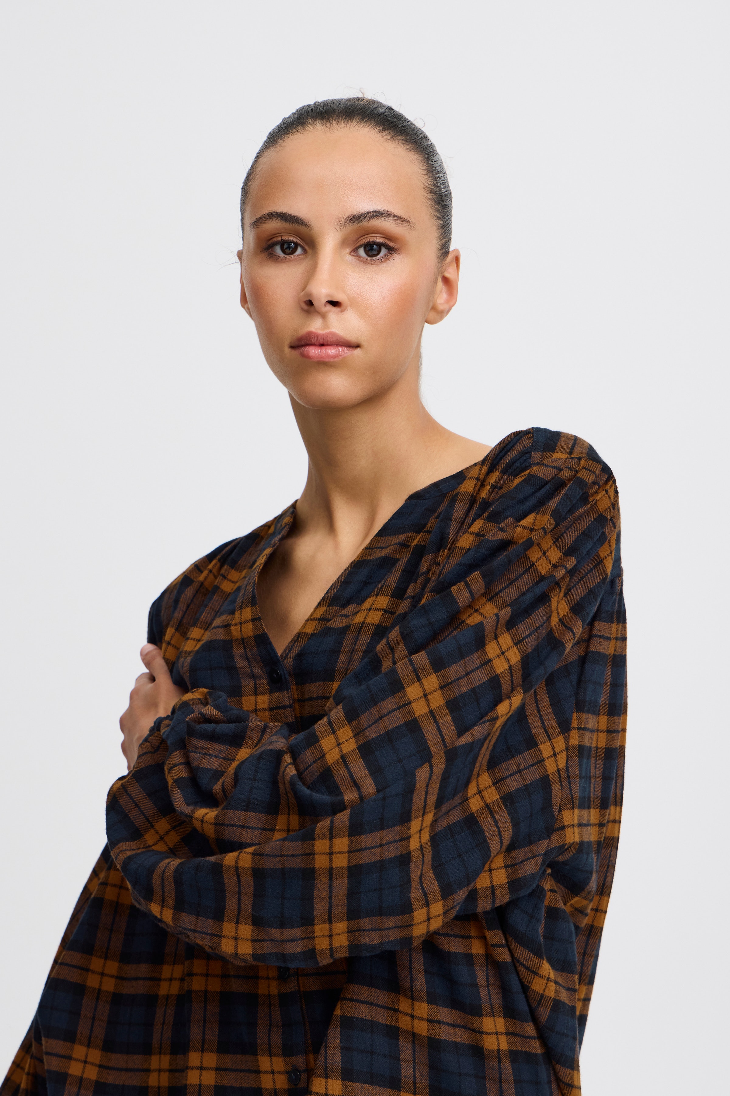 IHTAMANNA Chemise LOOKBOOK DETAIL 20122013-181048