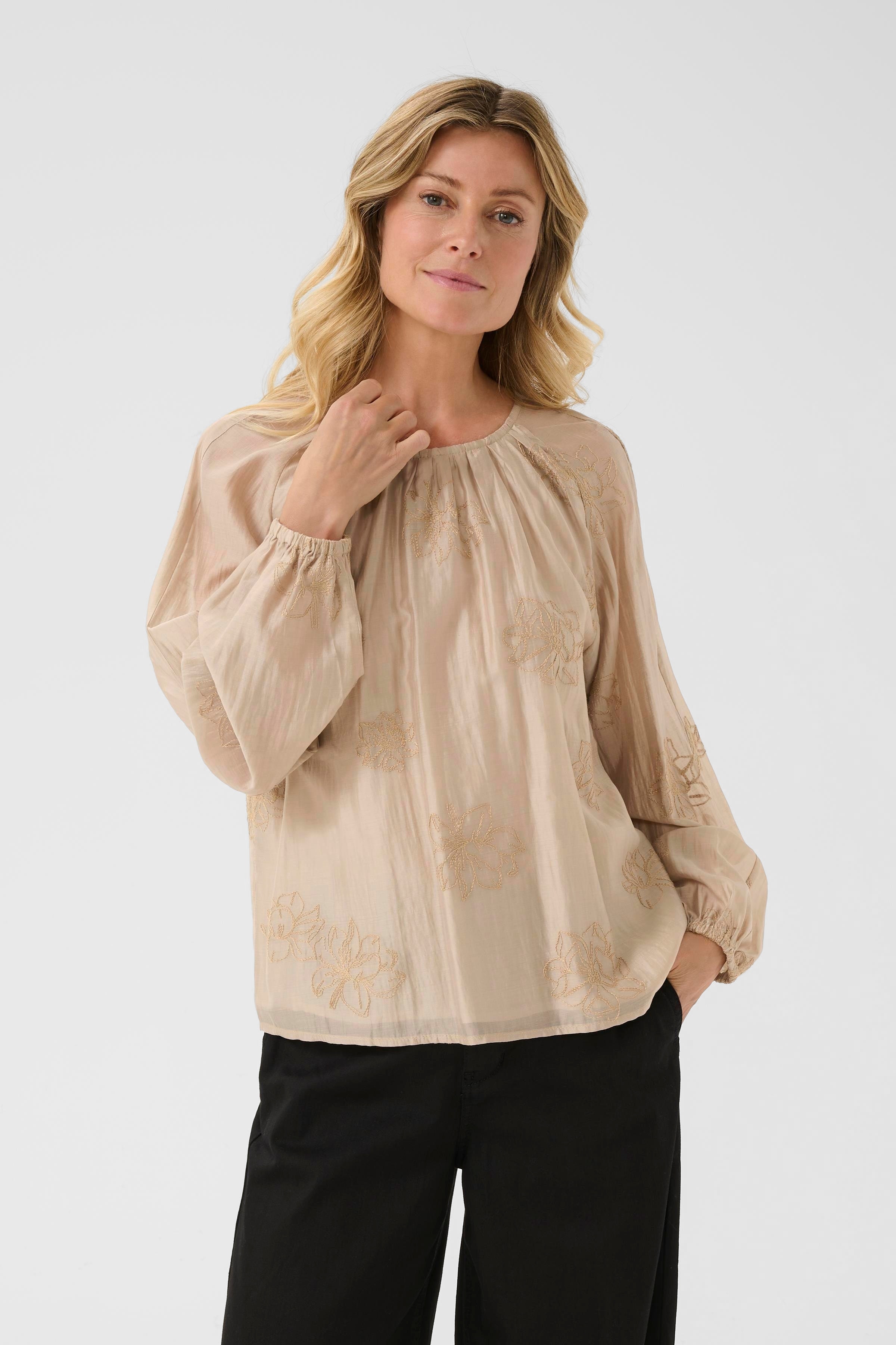 CRBine Blus LOOKBOOK FRONT 10614185-161407