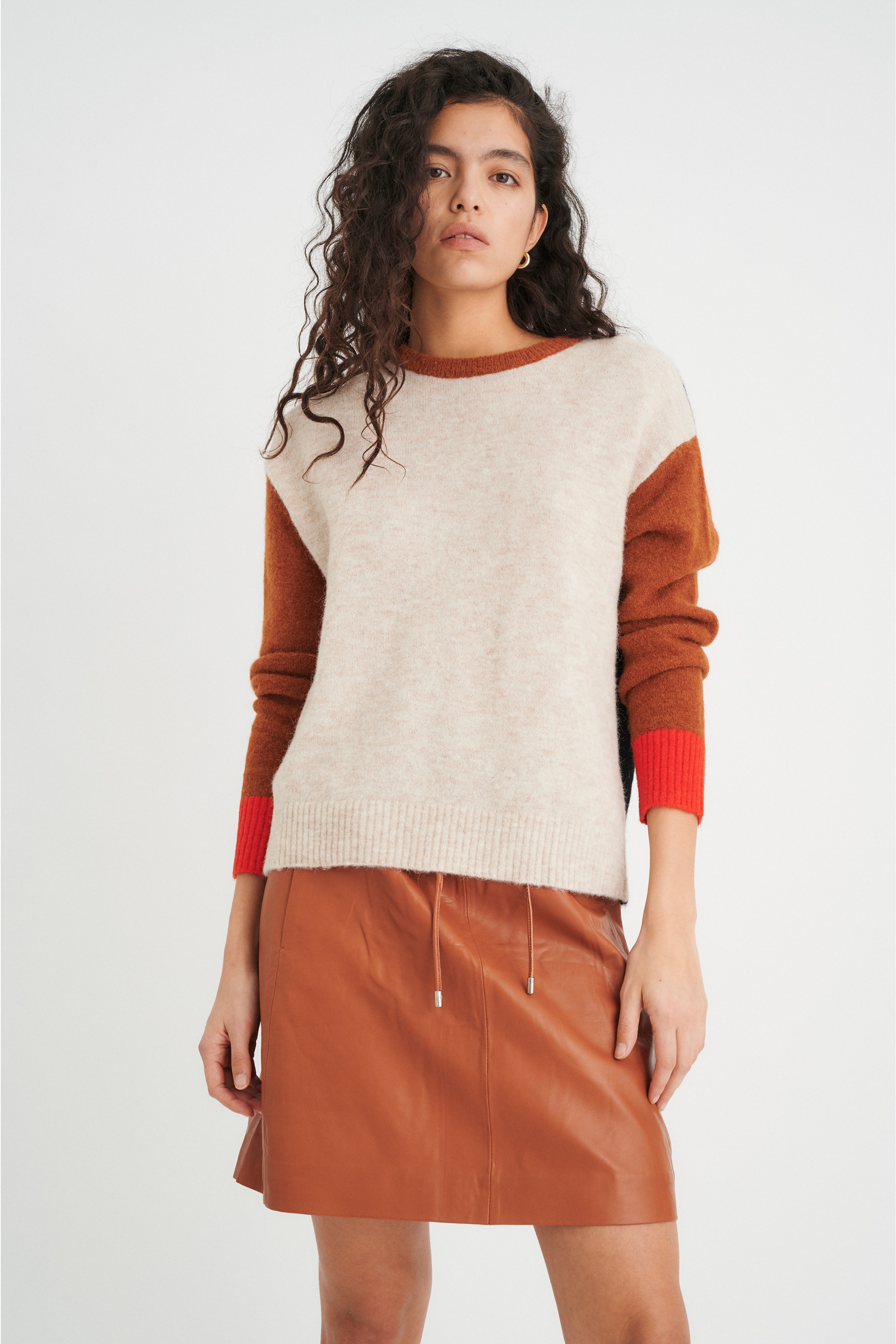 TessaIW Stickad pullover LOOKBOOK FRONT 30106507-300916