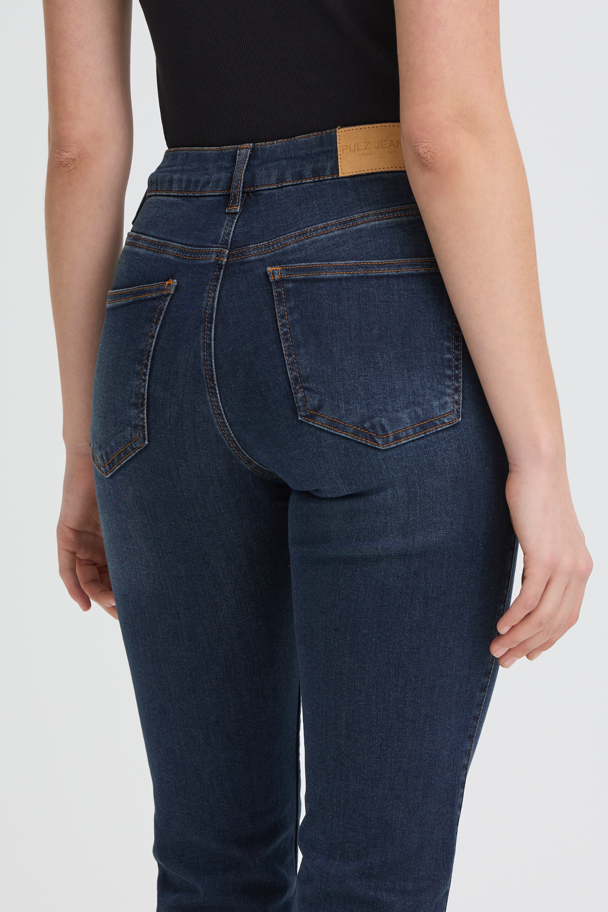 PZEMMA HW Jeans Medium Straight Leg LOOKBOOK DETAIL 50206336-200002