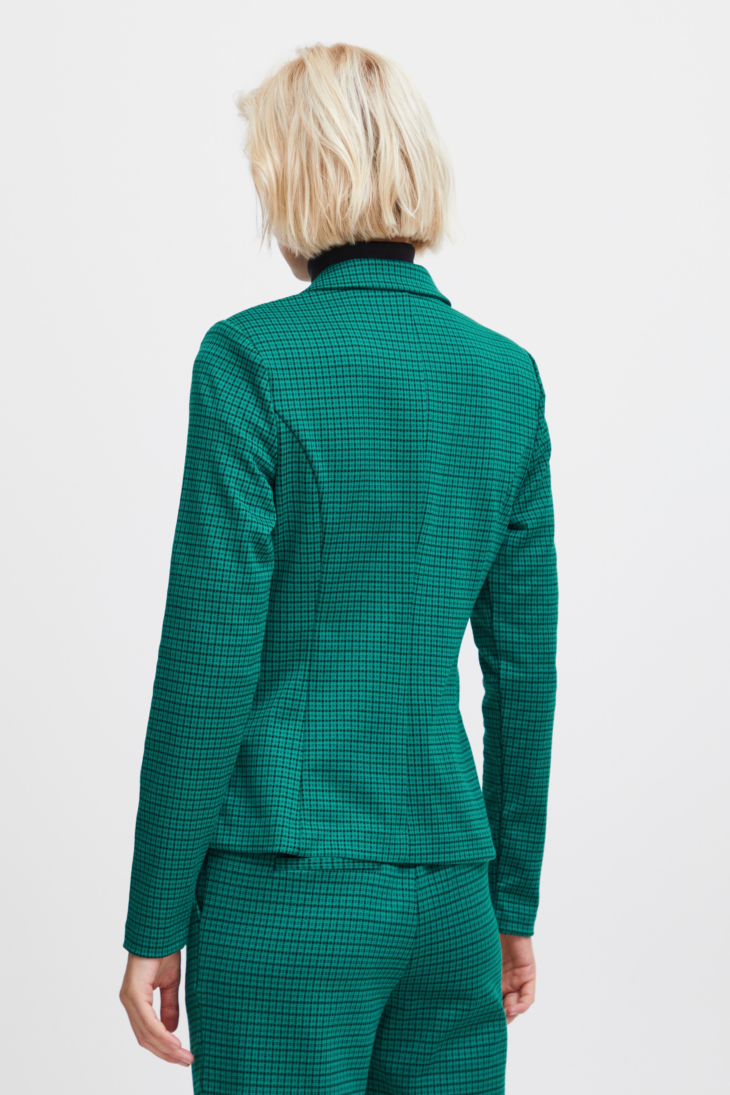 IHKATE Blazer LOOKBOOK BACK 20115716-185424