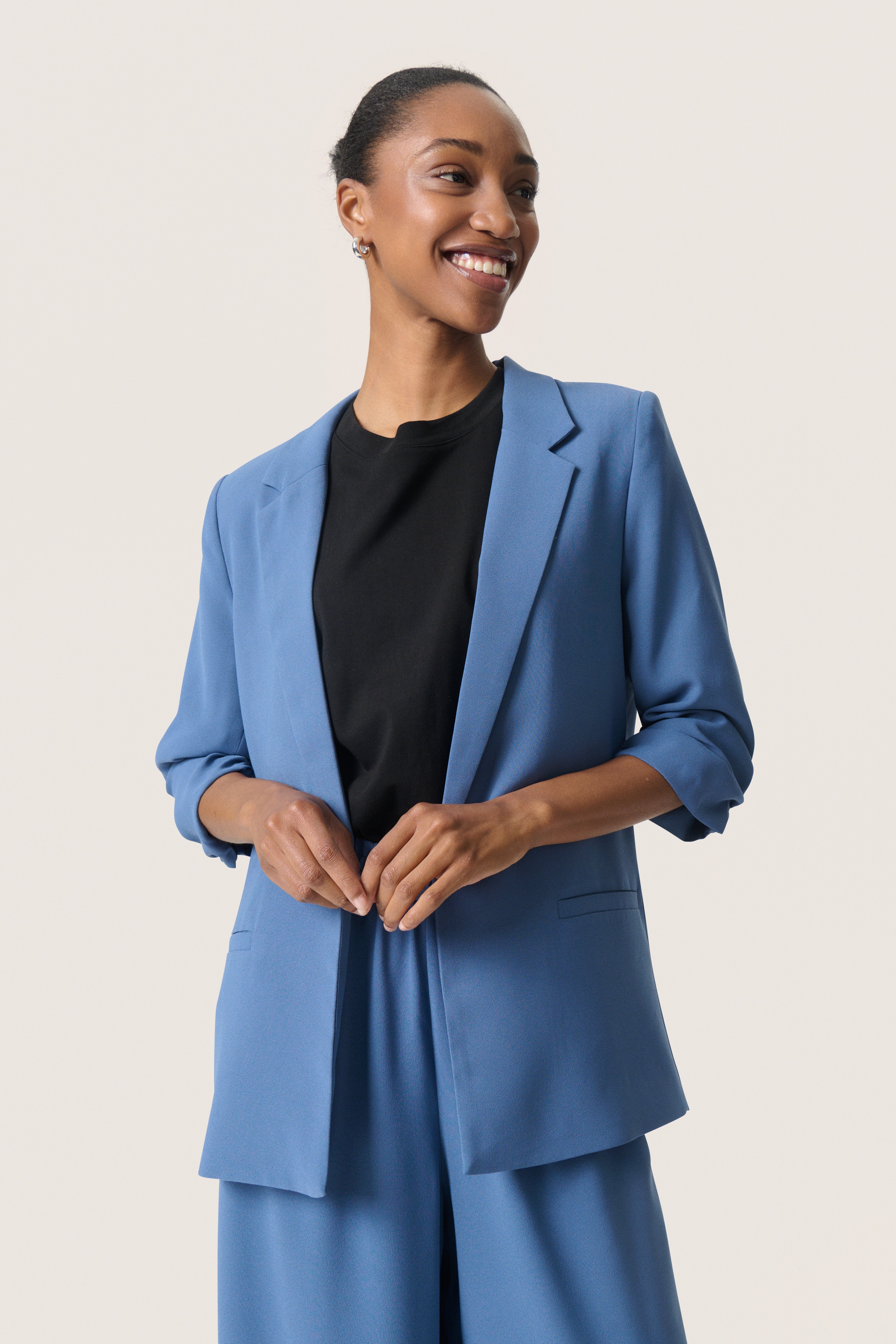 SLShirley Blazer LOOKBOOK FRONT 30403608-183921