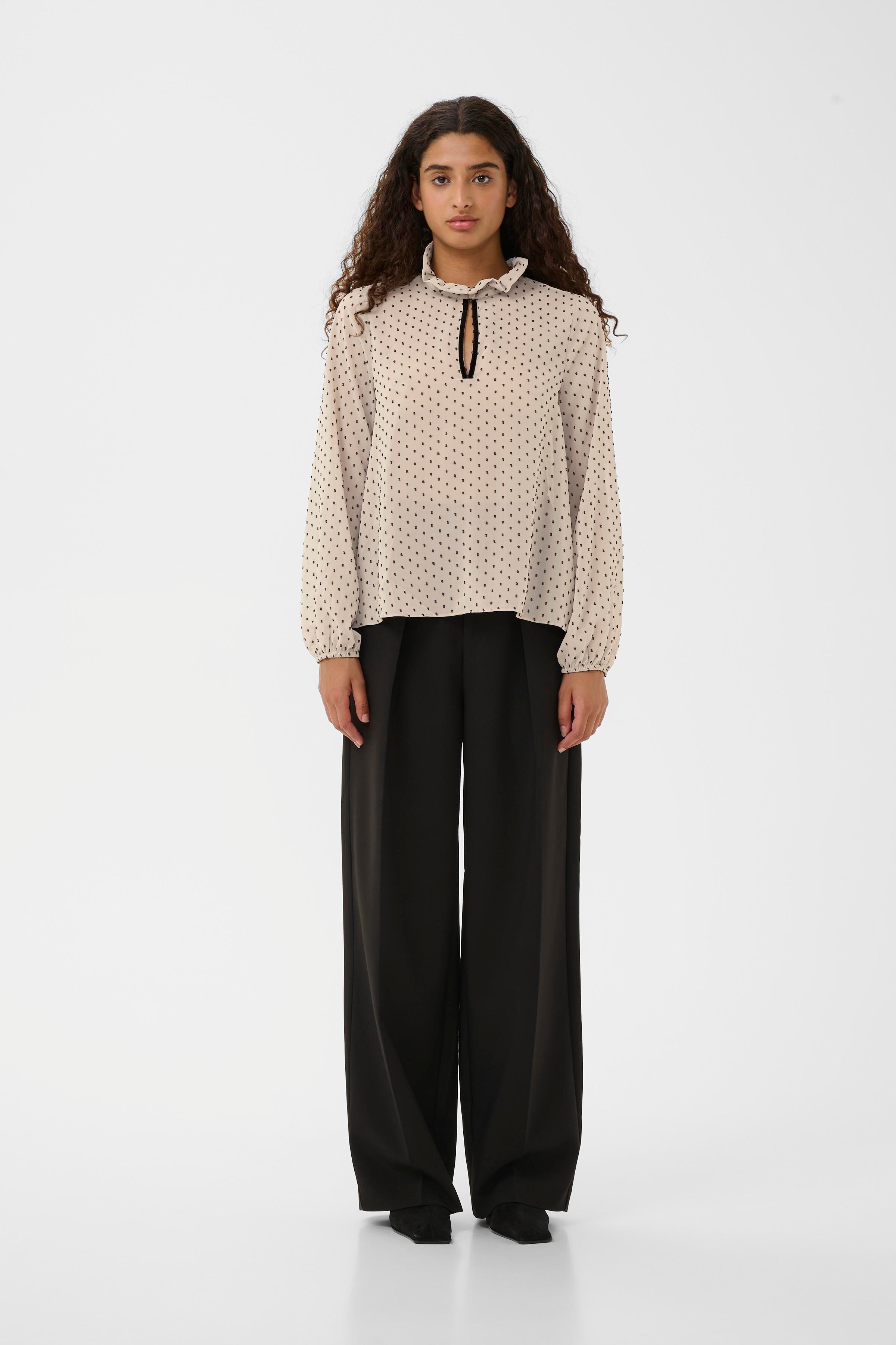 DOTTIEIW Blouse LOOKBOOK FRONT 30112103-161406