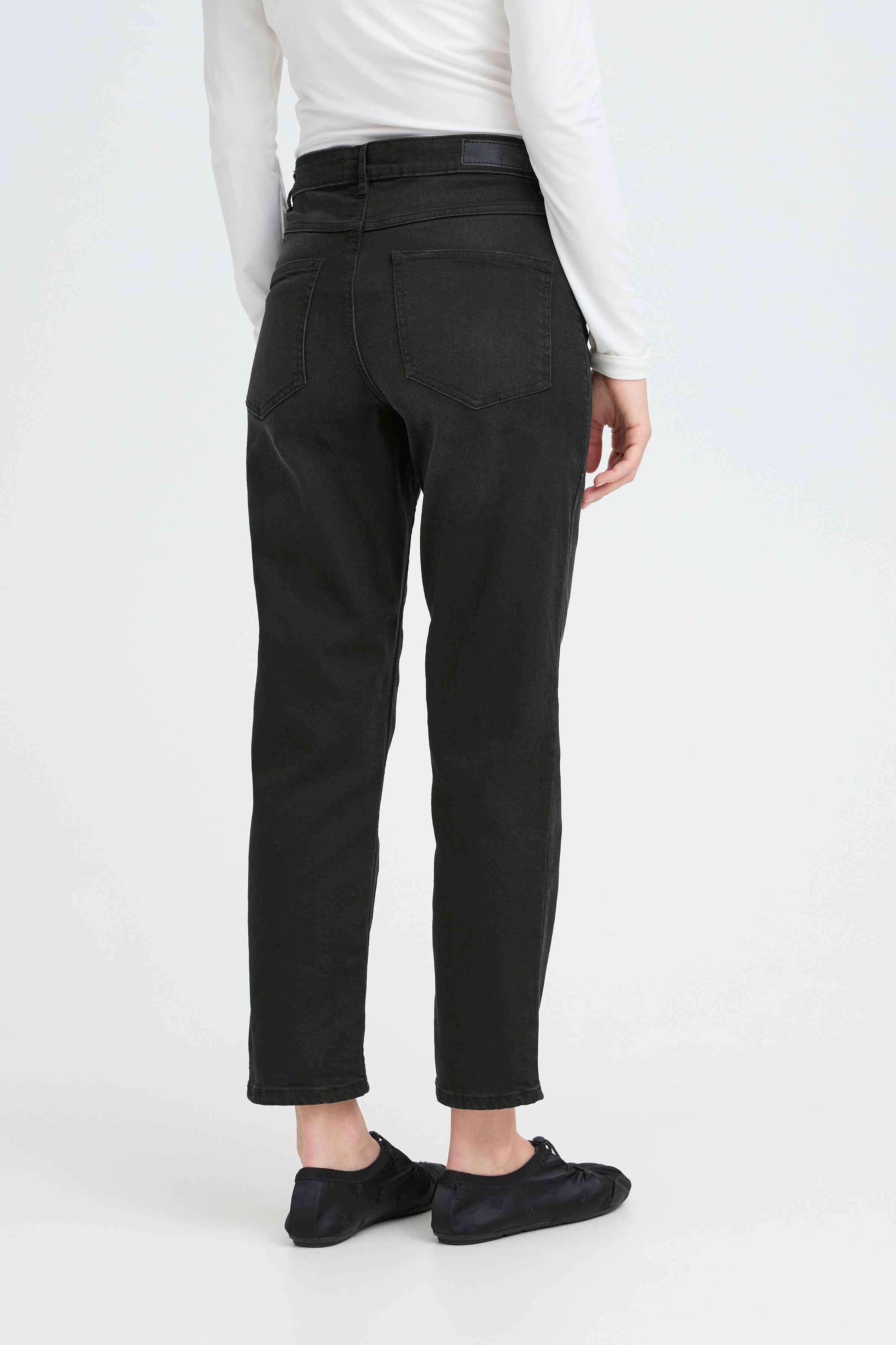 IHTWIGGY RAVEN Jeans LOOKBOOK BACK 20110967-19041