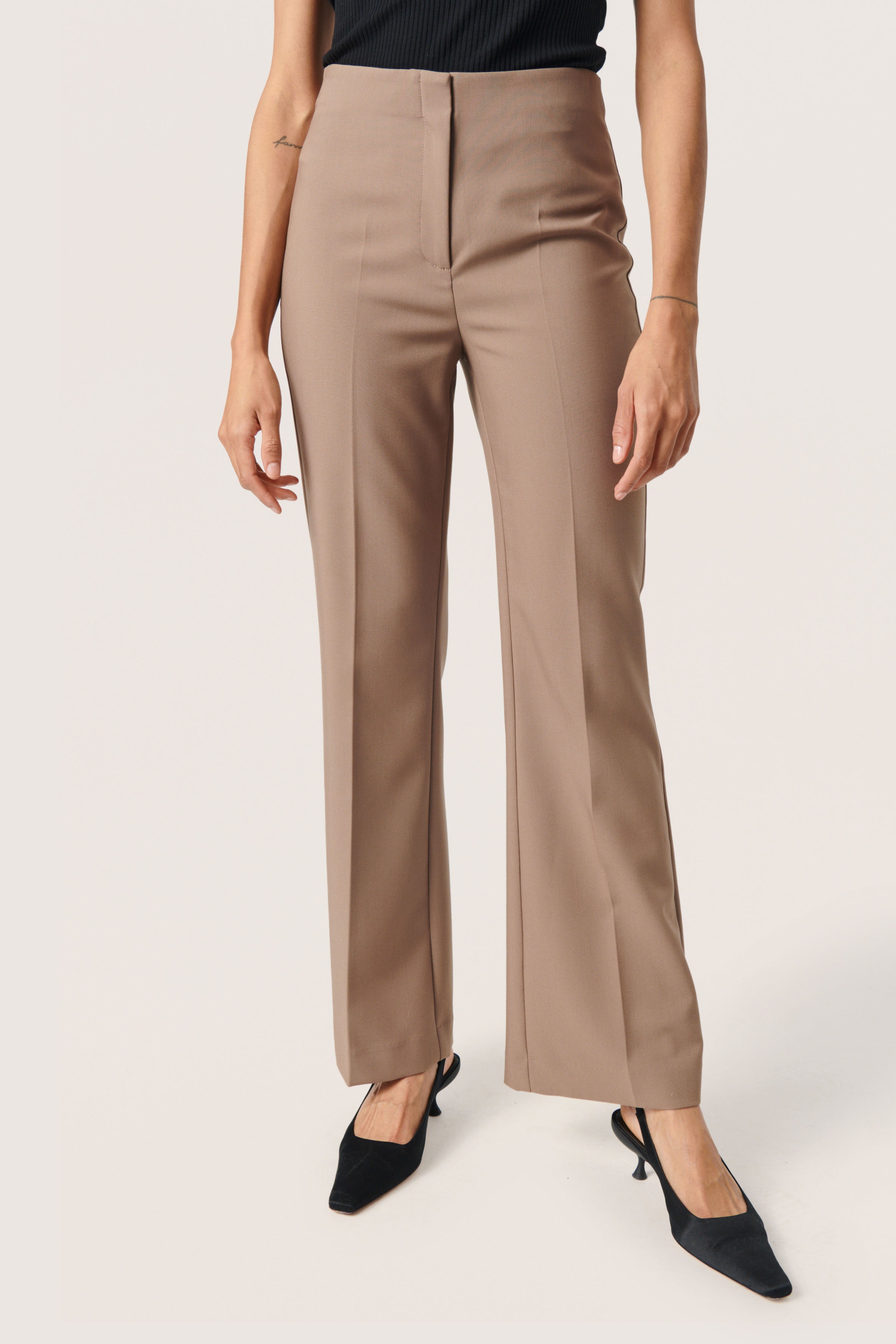 SLCorinne Trousers LOOKBOOK FRONT 30405801-181112