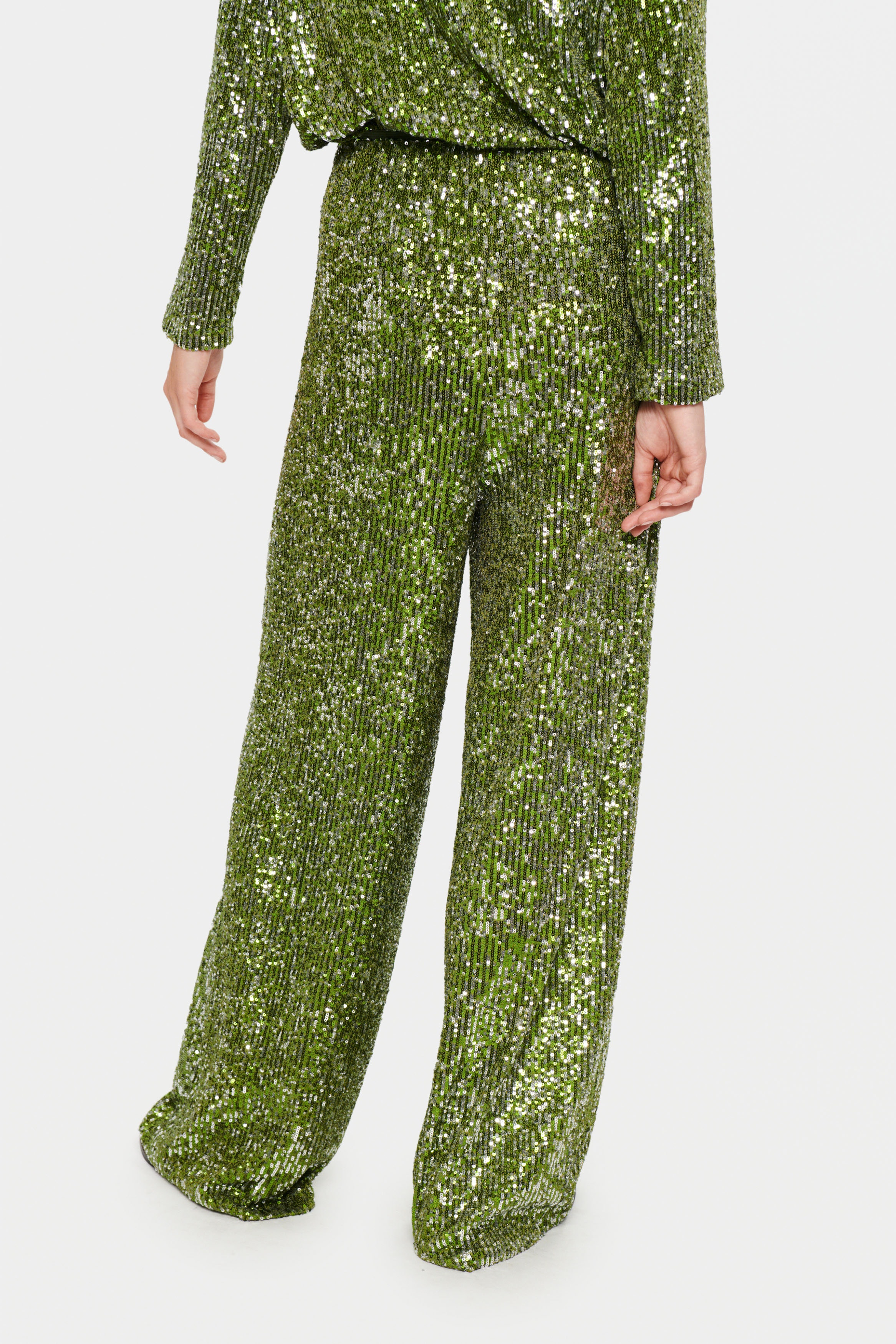 ReyanaSZ Sequin Trousers LOOKBOOK BACK 30512270-180435