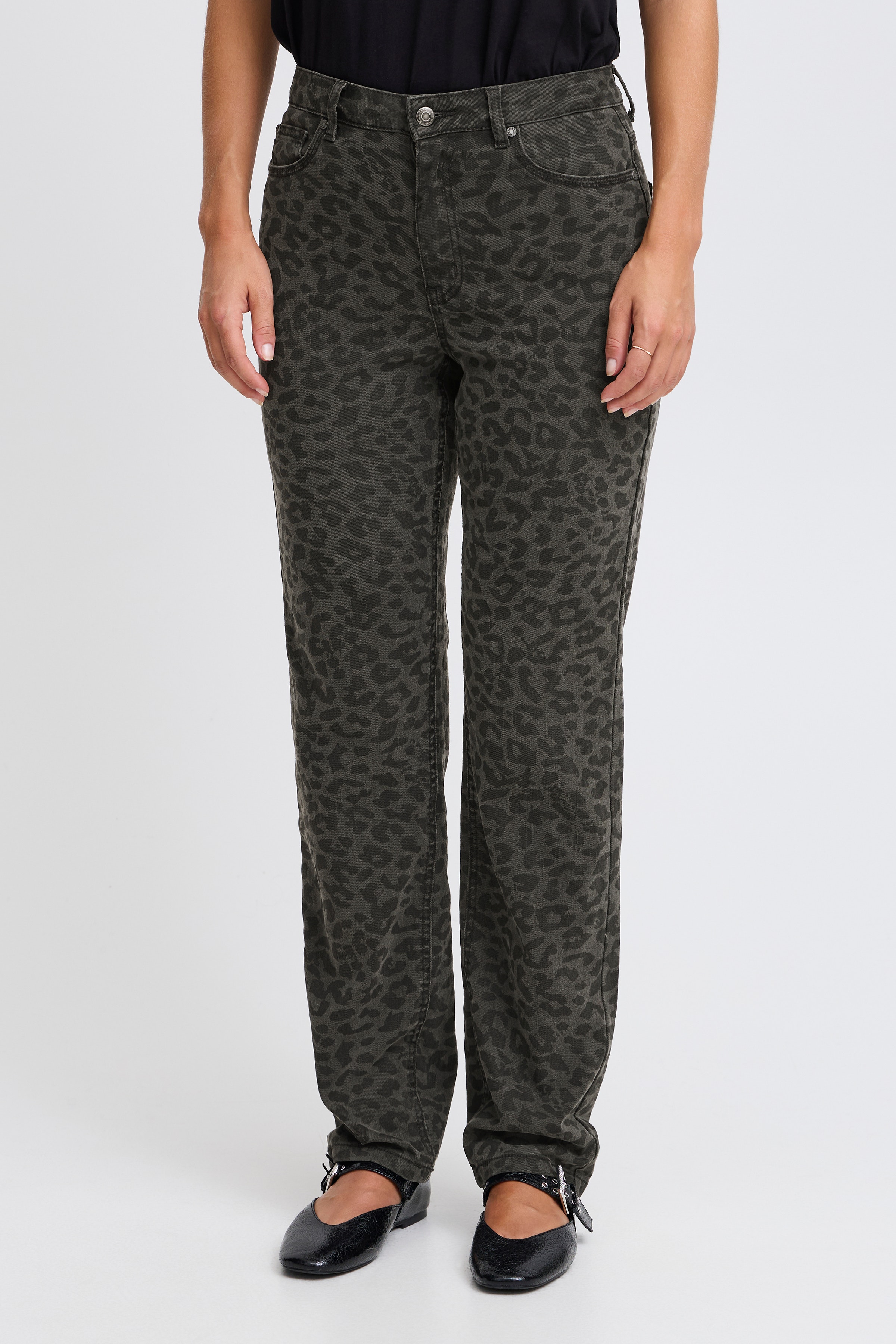 PXJANNAH UHW Jeans Straight Leg LOOKBOOK FRONT 50208788-205027