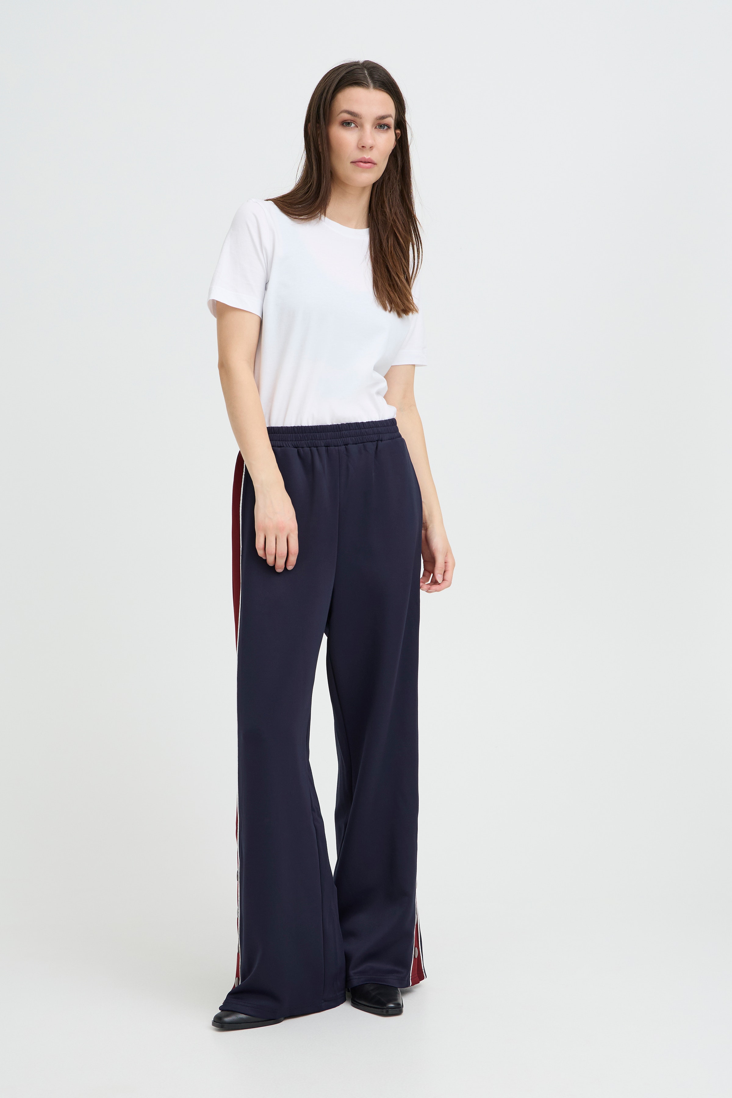 PZVICKY Hose LOOKBOOK FRONT 50209250-194020
