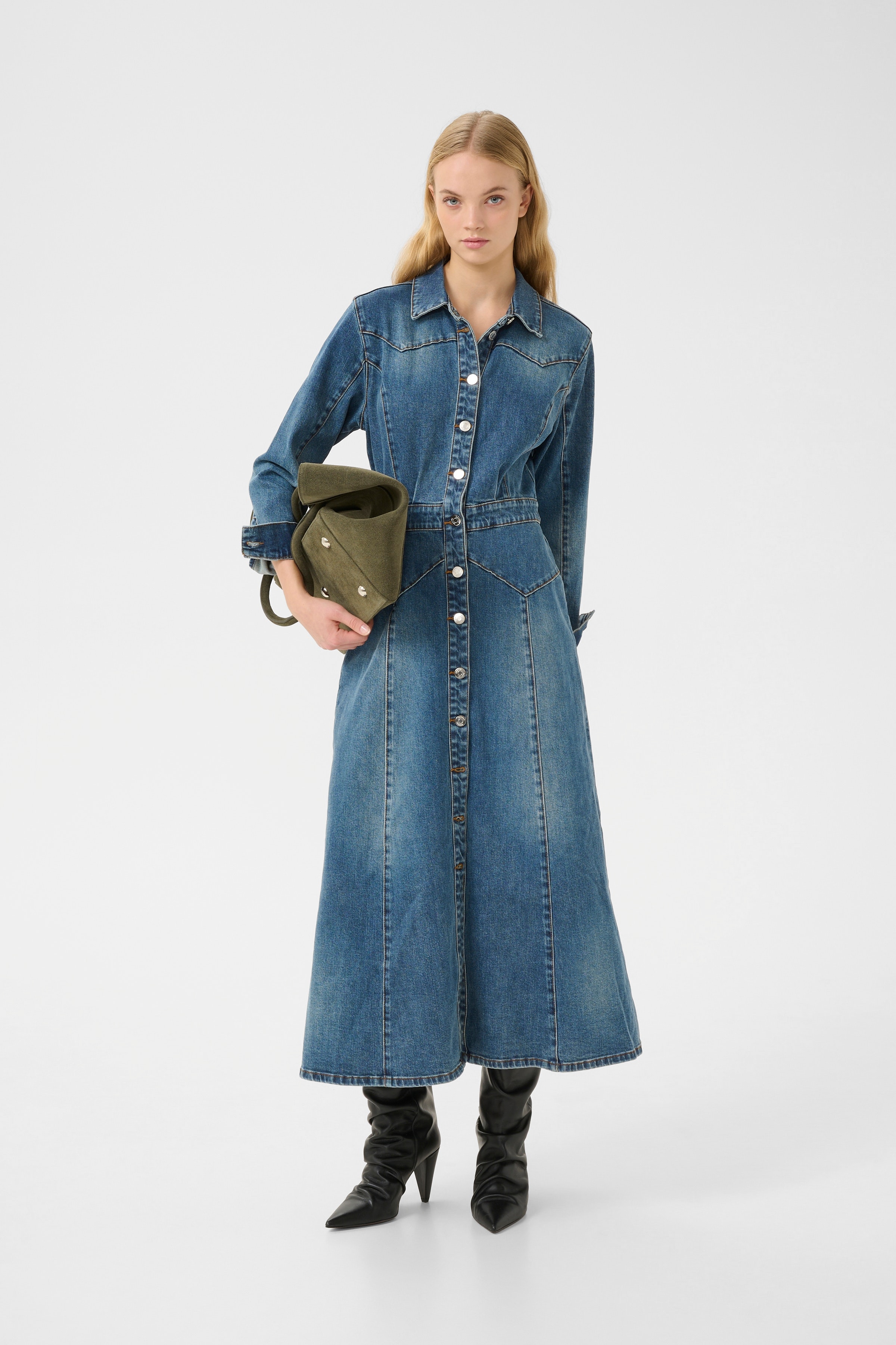 GZviva Klänning LOOKBOOK FRONT 10910823-108303