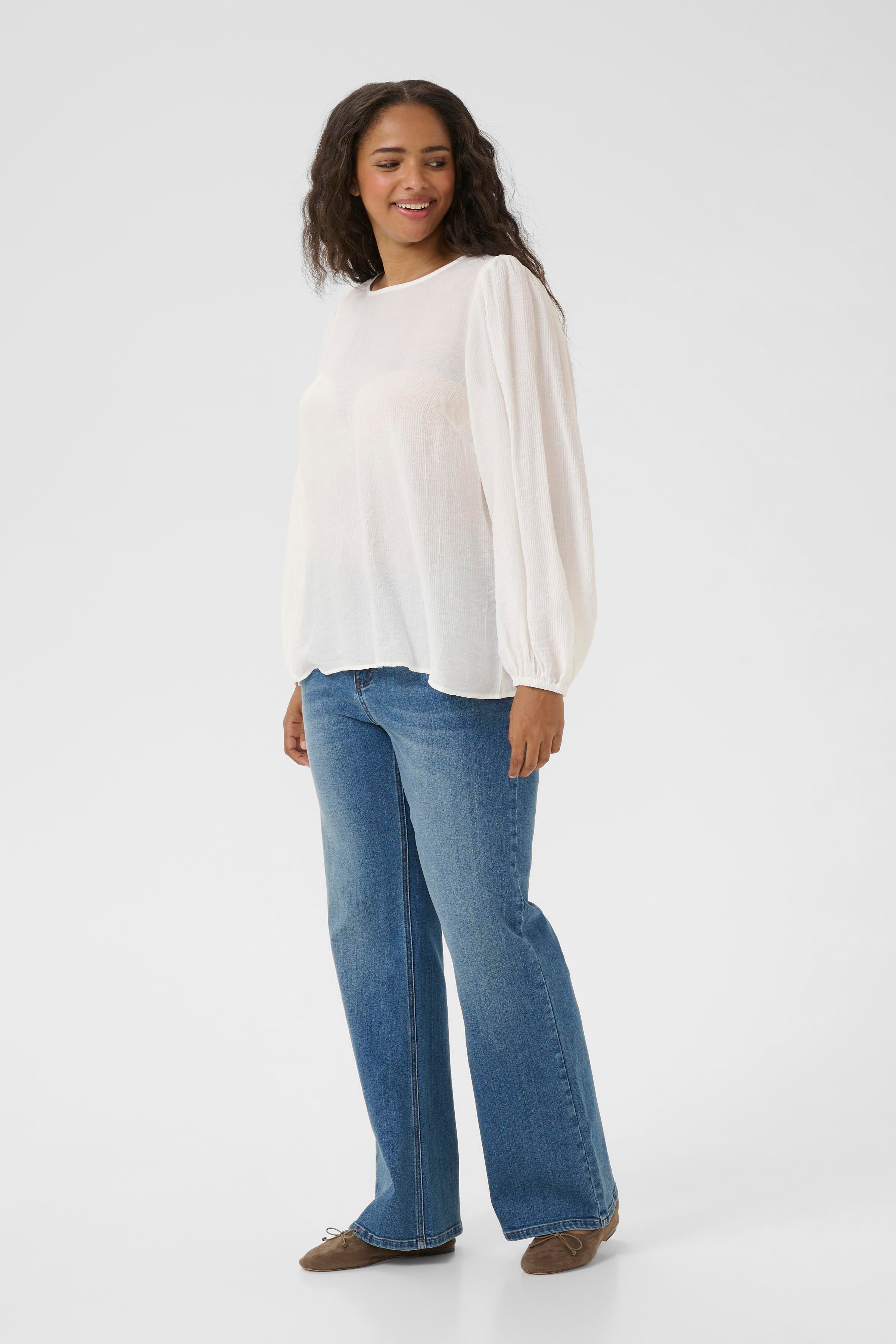 KCviva Bluse LOOKBOOK FRONT 10583705-110602