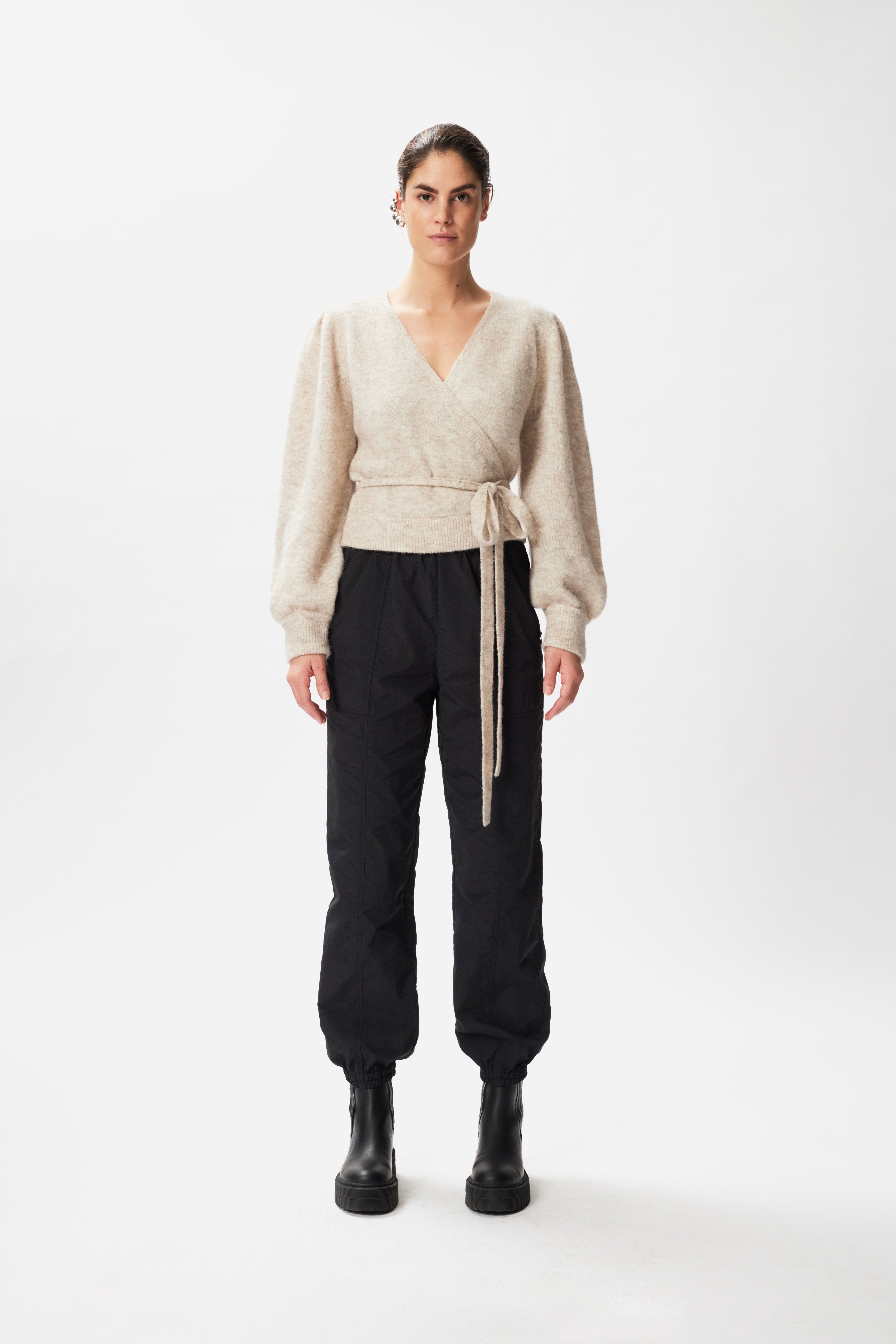 AlphaGZ Knitted cardigan LOOKBOOK FRONT 10905530-1300021