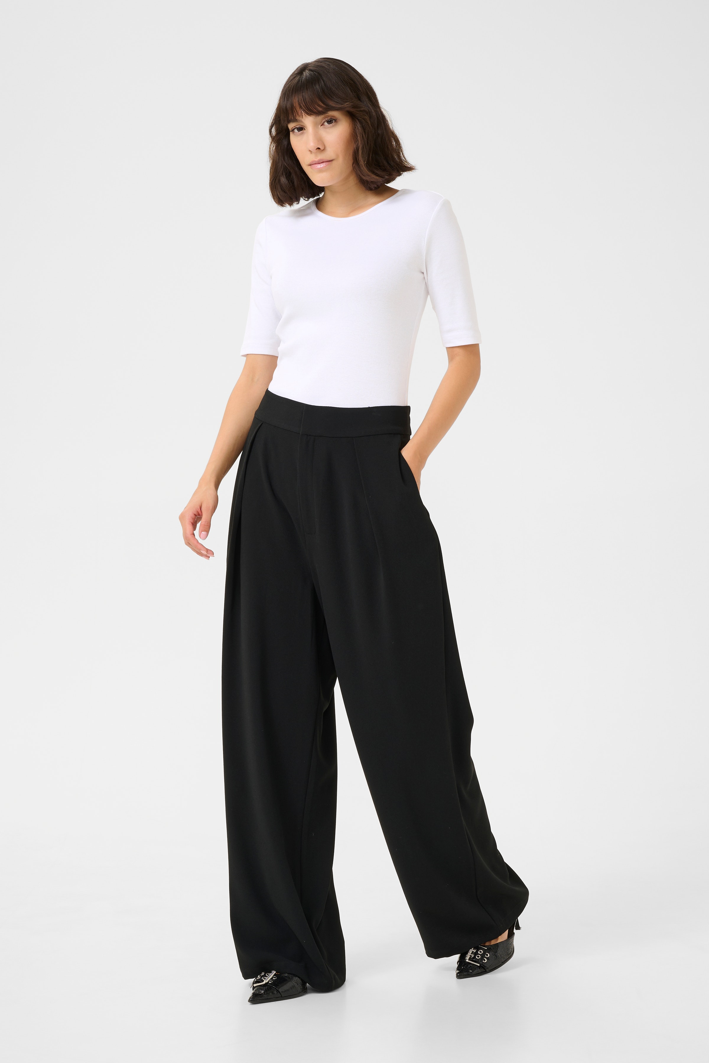 KAroxy Trousers LOOKBOOK FRONT 10509584-100121