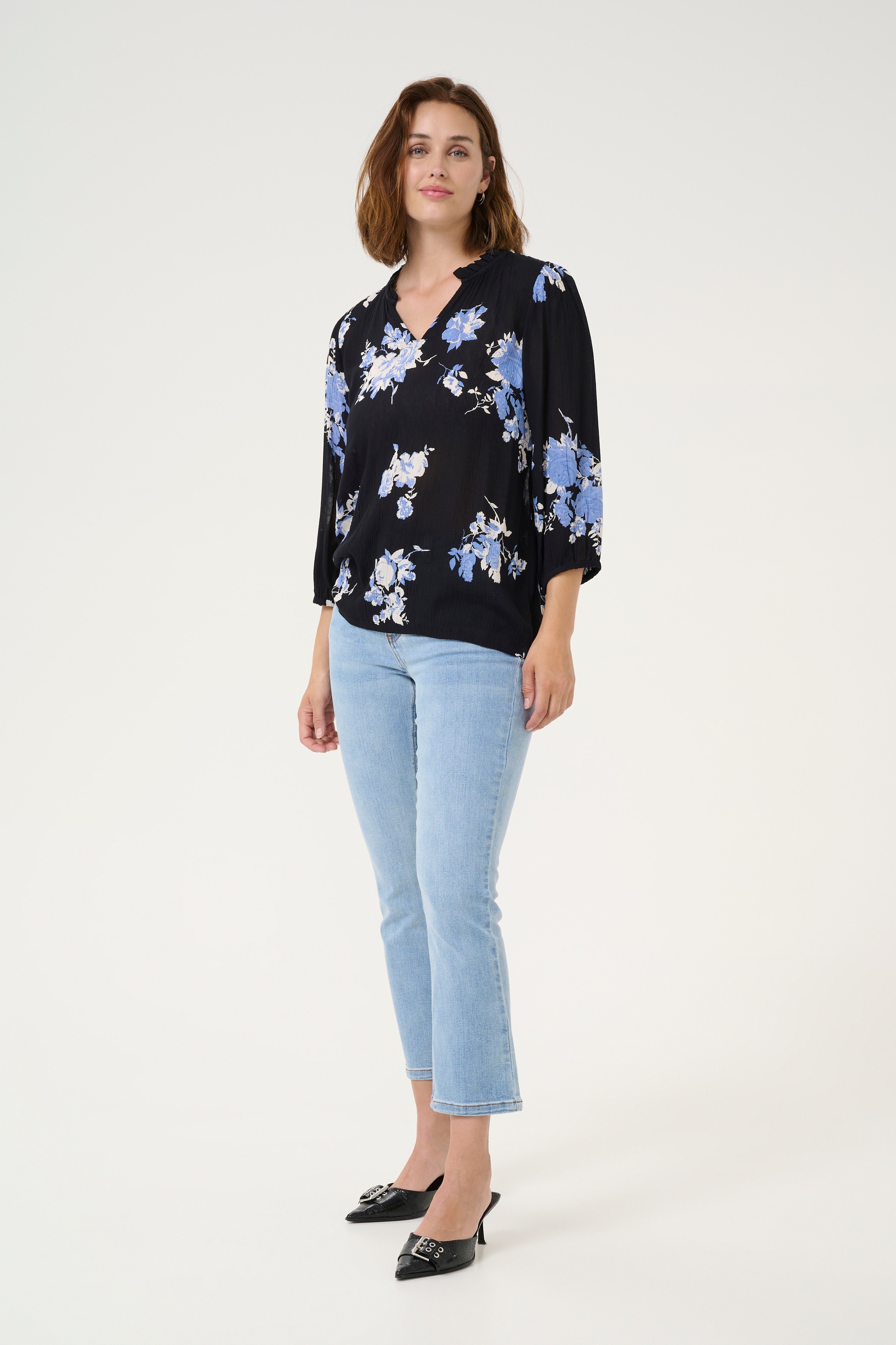 KAedita Blouse LOOKBOOK FRONT 10509812-107339