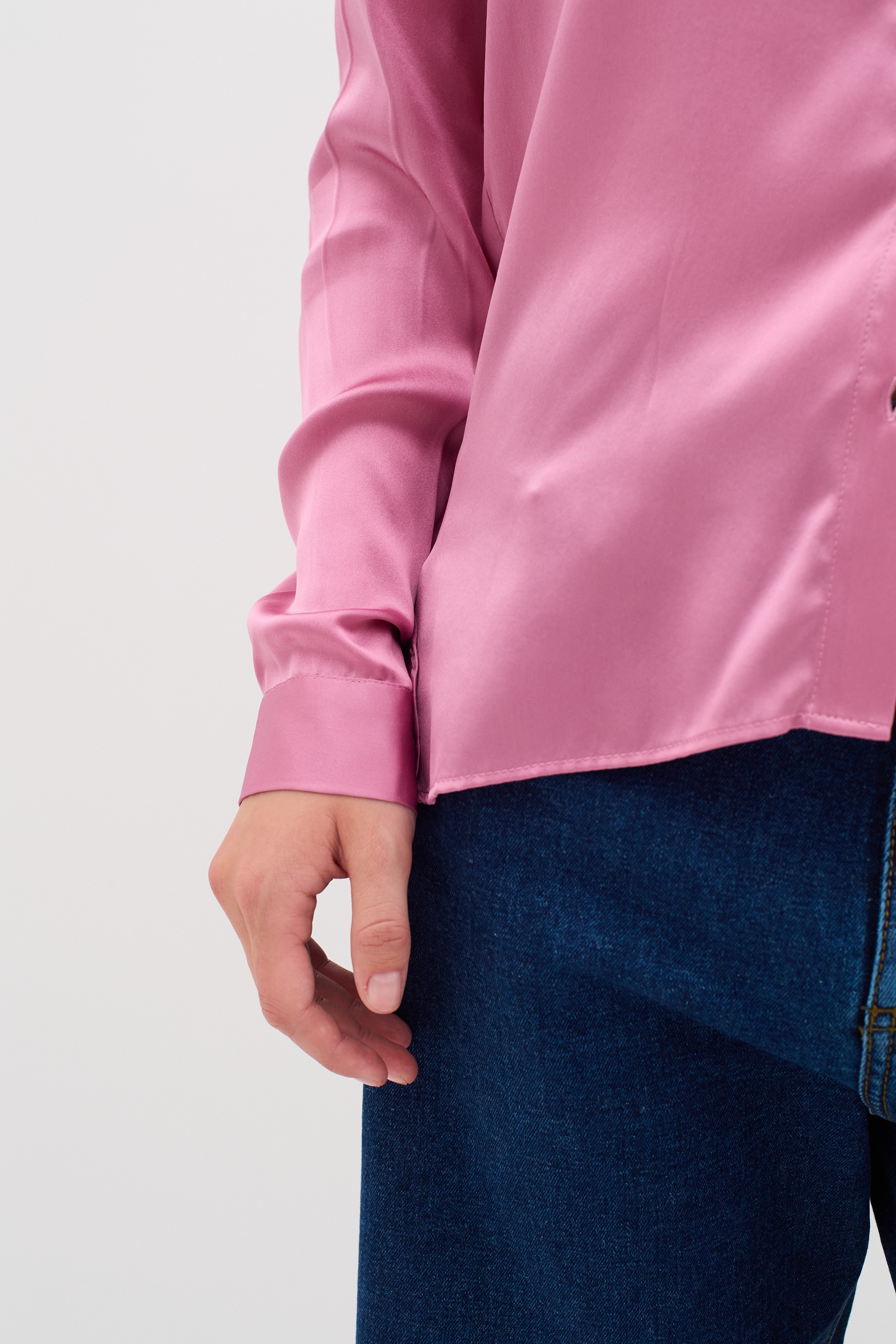 Leonore Shirt Premium LOOKBOOK DETAIL 30104237-162215