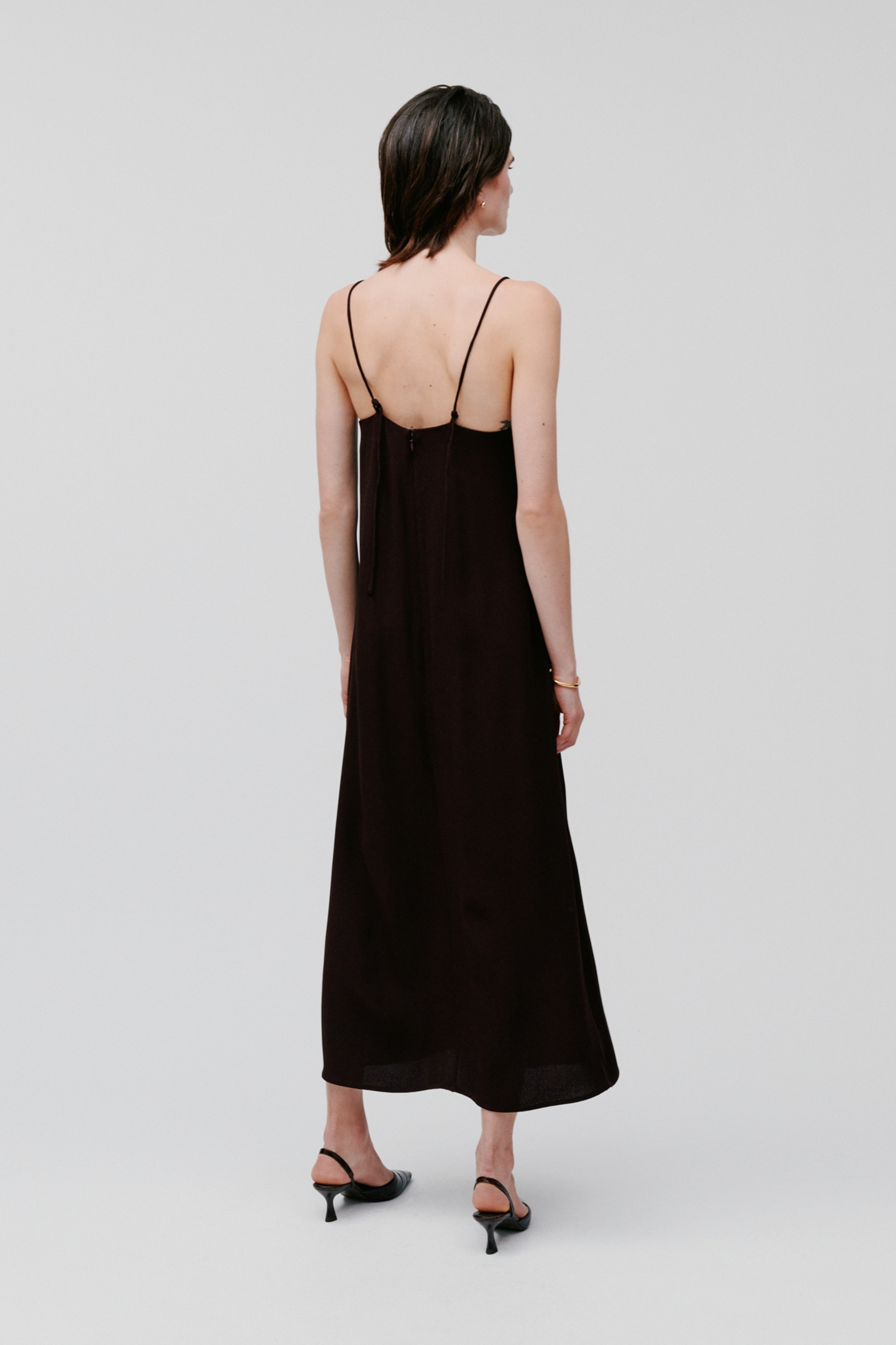 Nava Dress LOOKBOOK BACK 30600660-RE400