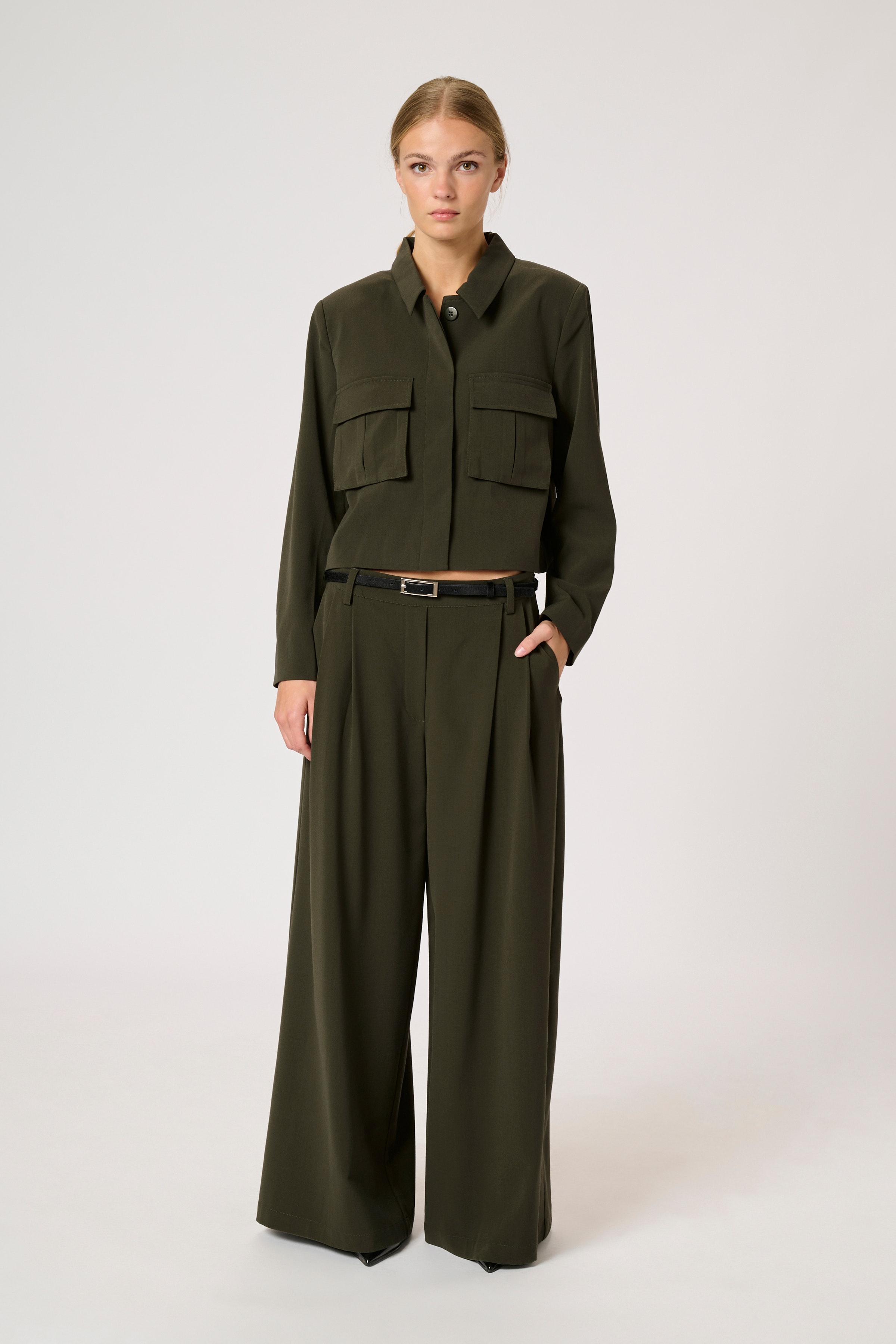 HaceMW Trousers LOOKBOOK FRONT 10704868-190509