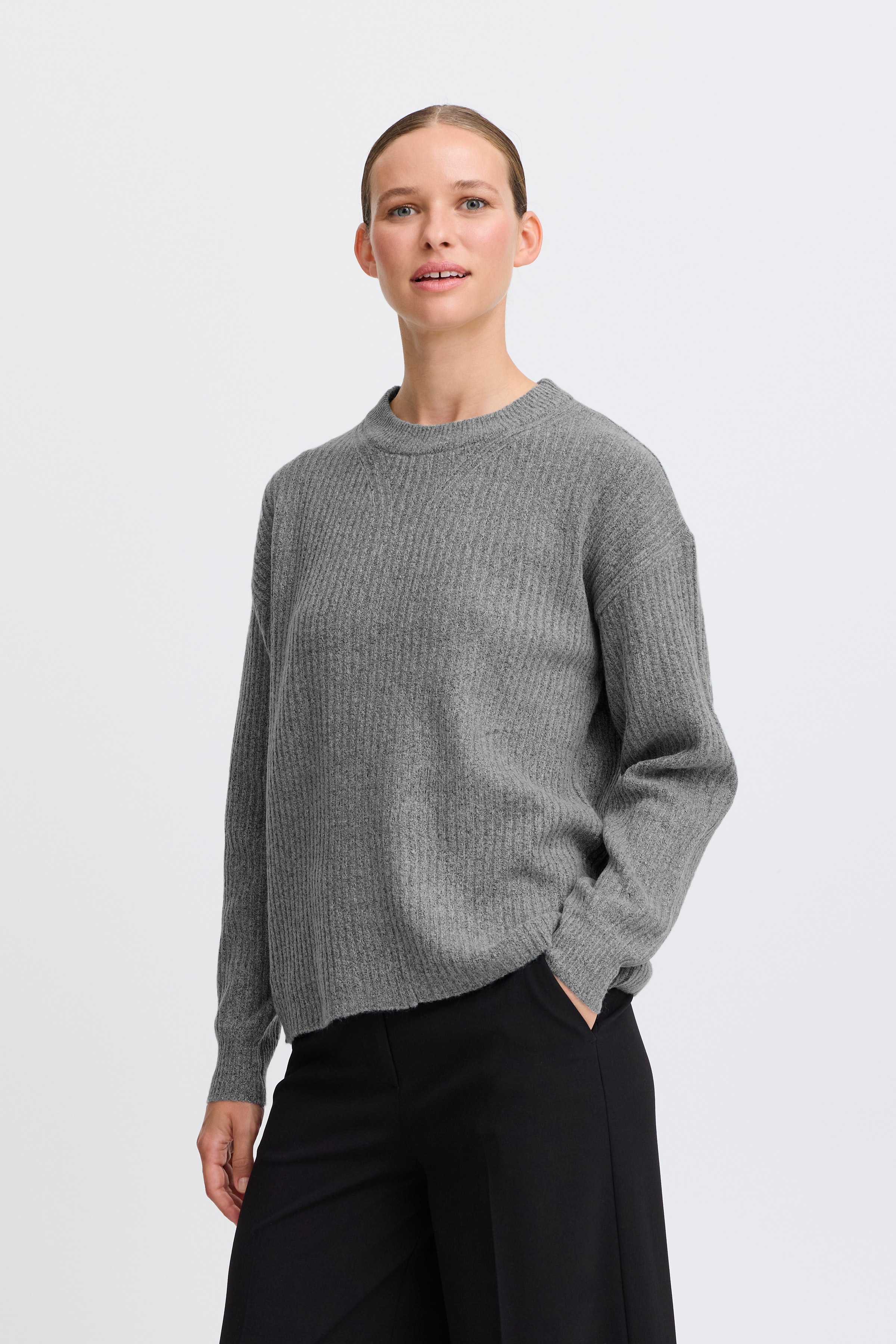 BYONEMA Pullover LOOKBOOK FRONT 20813898-200455