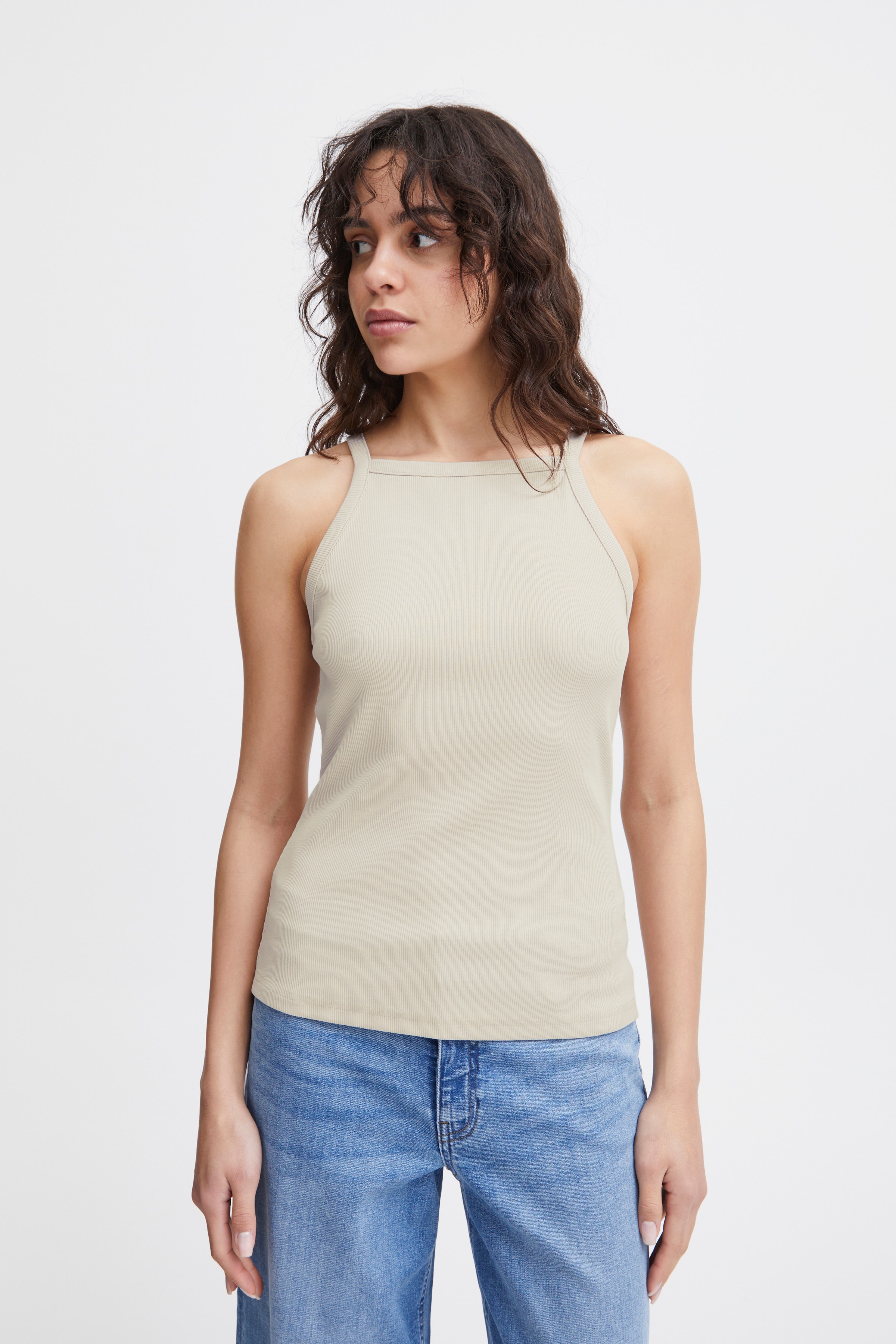 IHORETA T-shirt LOOKBOOK FRONT 20120618-140000
