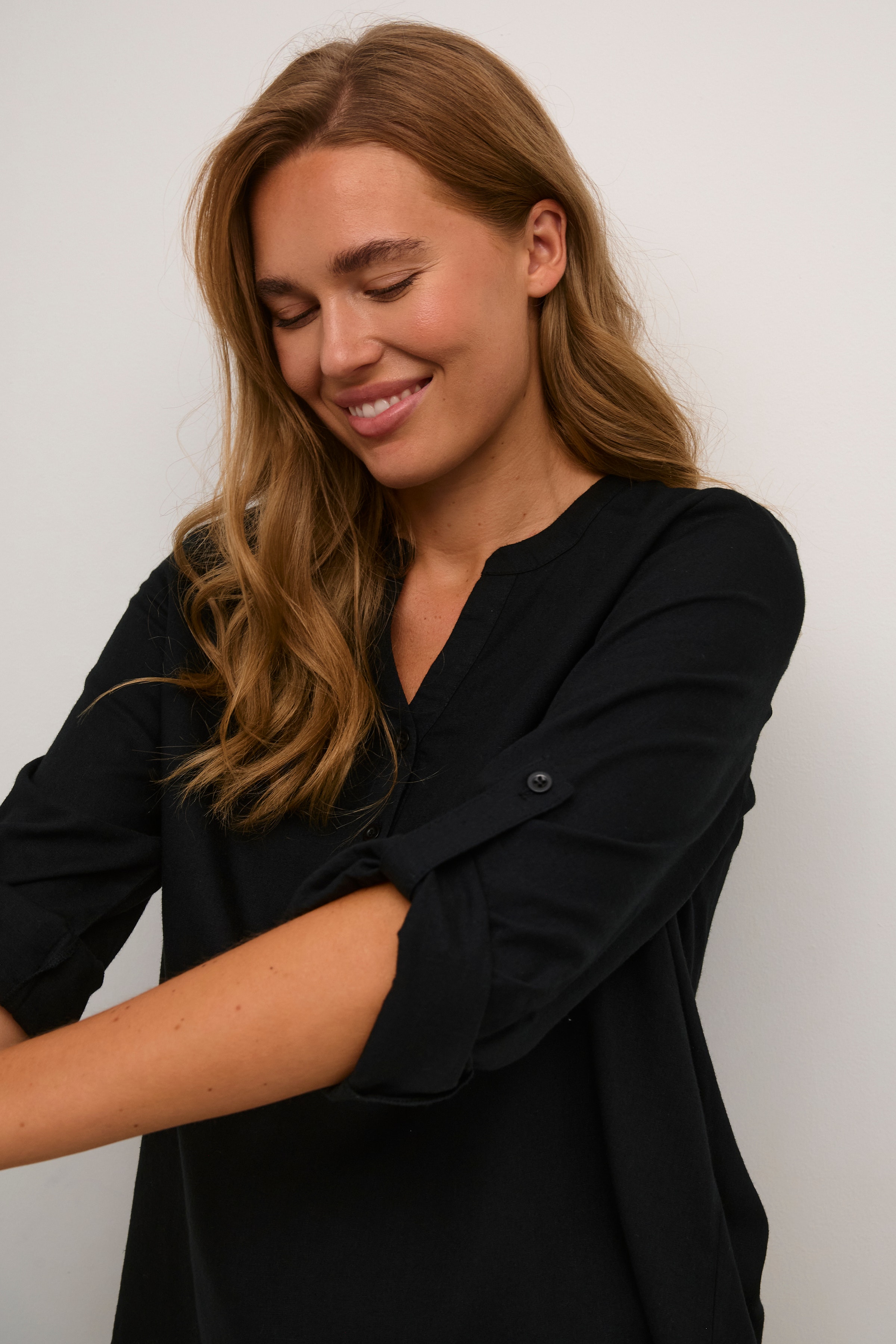 KAmilia Lin bluse LOOKBOOK DETAIL 10508313-100121