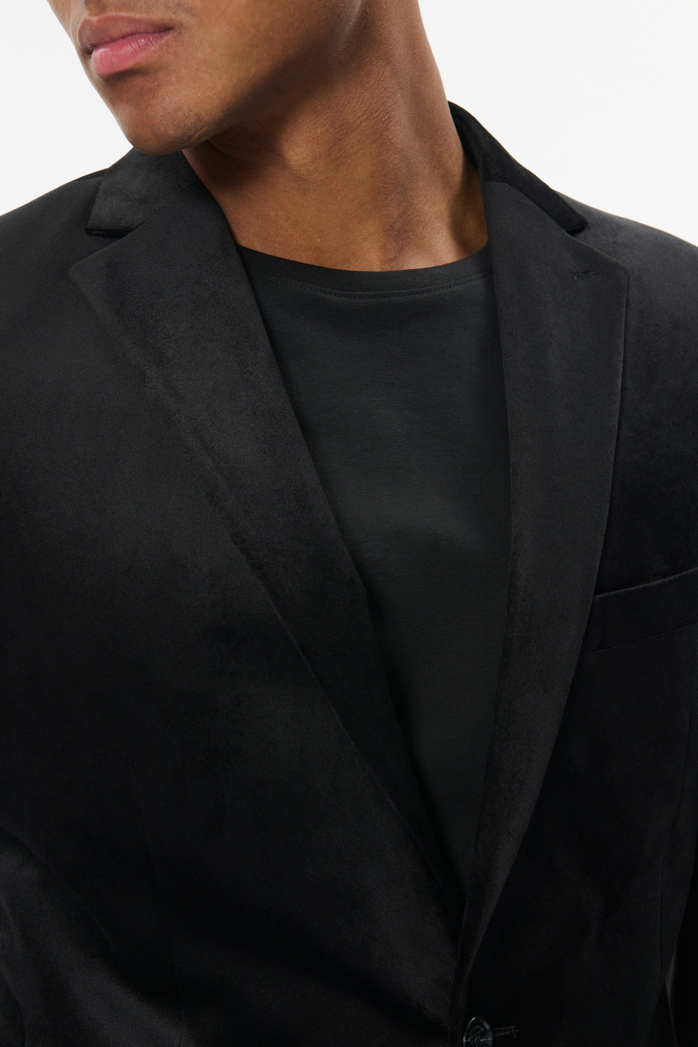 MAgeorge Velour Blazer LOOKBOOK DETAIL 30205027-300275