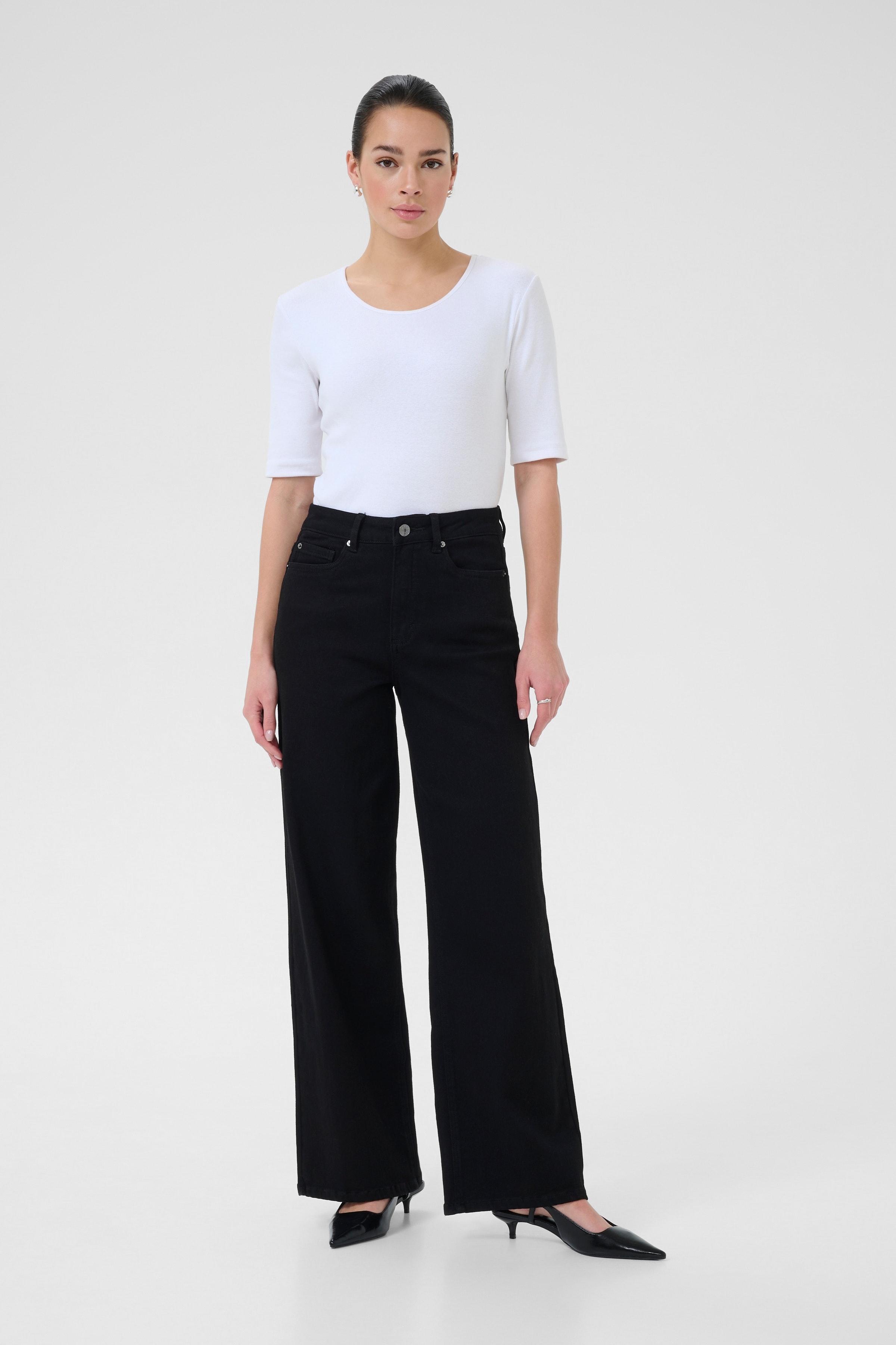 KAmeadow Jeans LOOKBOOK FRONT 10510711-100121