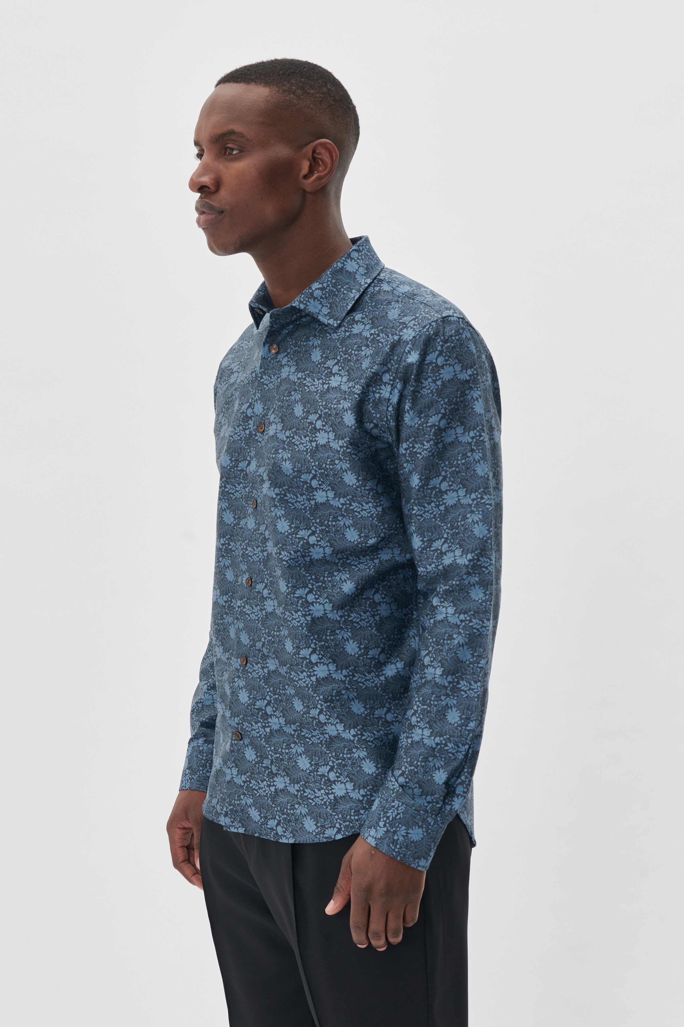 MAtrostol Shirt LOOKBOOK FRONT 30207541-183923